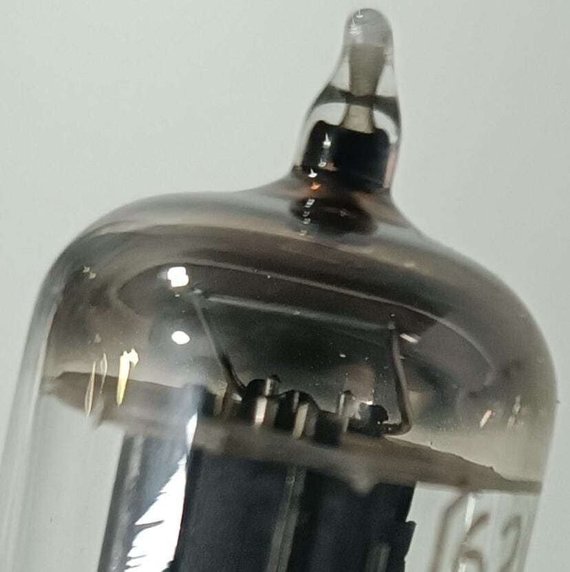 6211 RCA nos tube UNited States preamp test strong