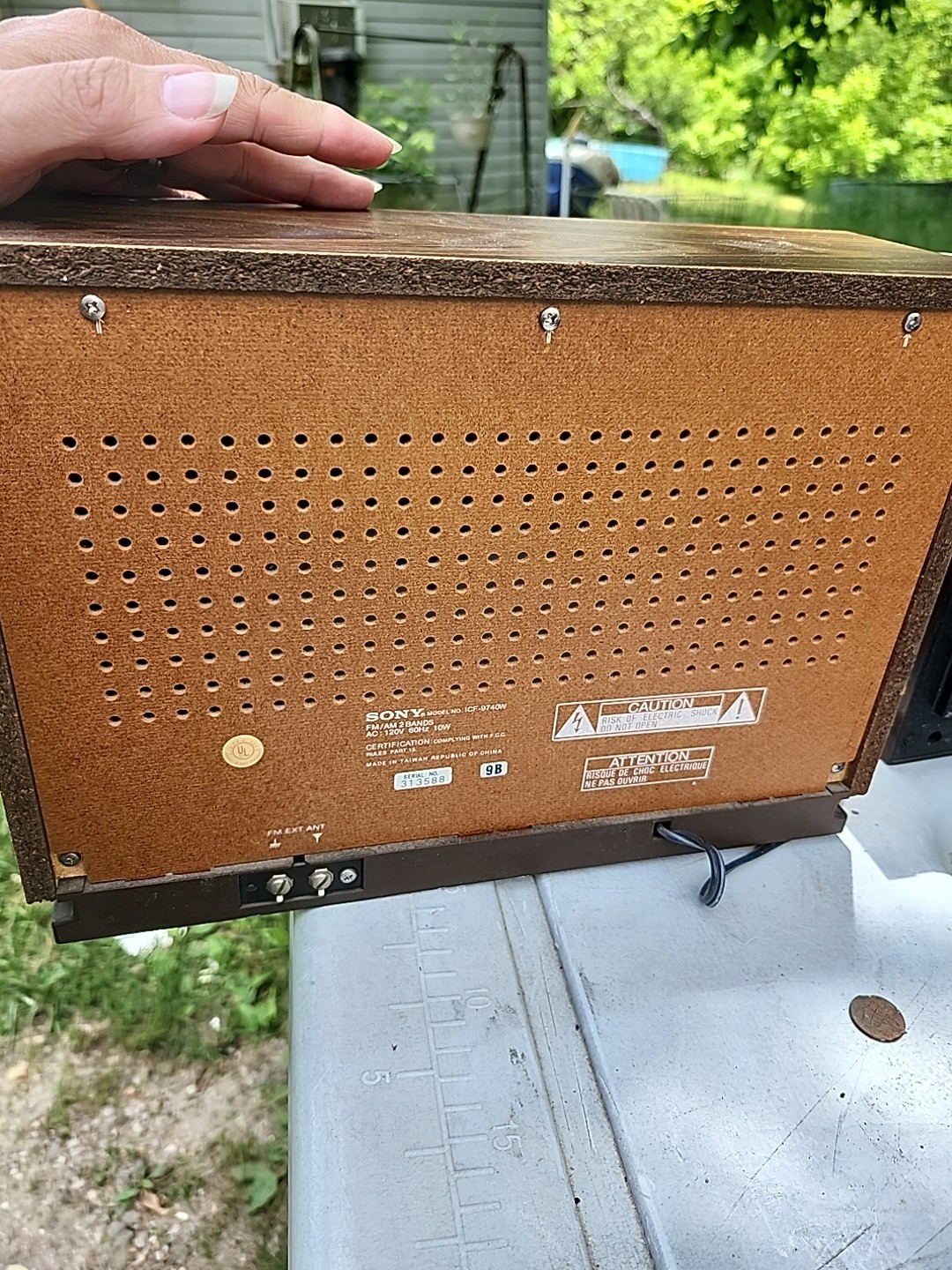 Nice Vintage Sony AM/FM Tabletop Radio 2 Bands Woodgrain ICF-9740W Tested