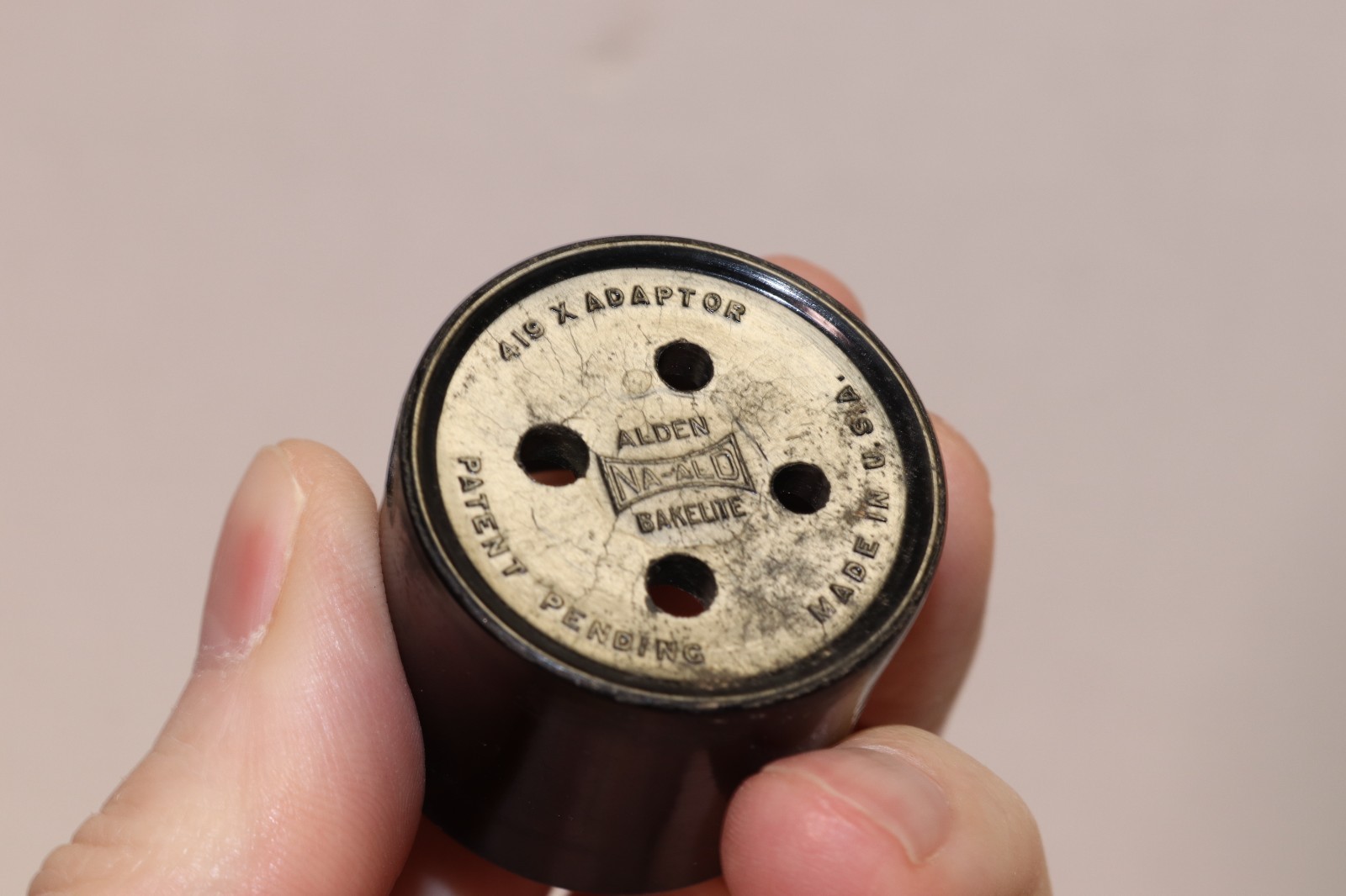QTY 4 – ALDEN NA-ALD 419X RADIO TUBE ADAPTER – TYPE 30 TUBE TO 01As – BAKELITE