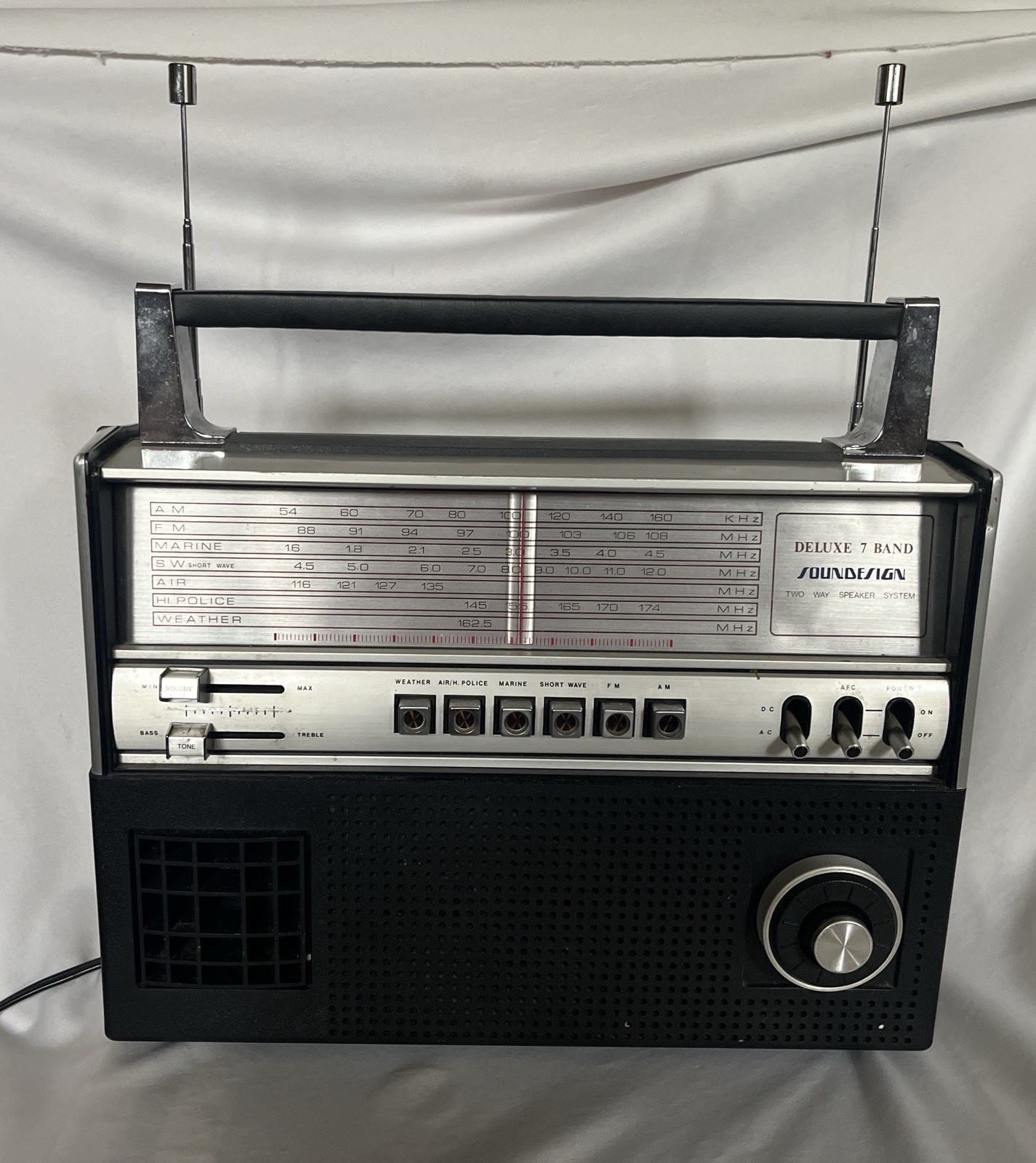 *Read*Vtg 1970s Soundesign Mod# 2673 Deluxe 7 Band 2 Way Speaker Portable Radio