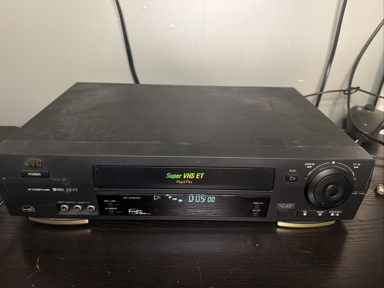 JVC HR-S3900U Super VHS ET Hi-Fi VCR Super VHS Player Recorder No Remote Tested