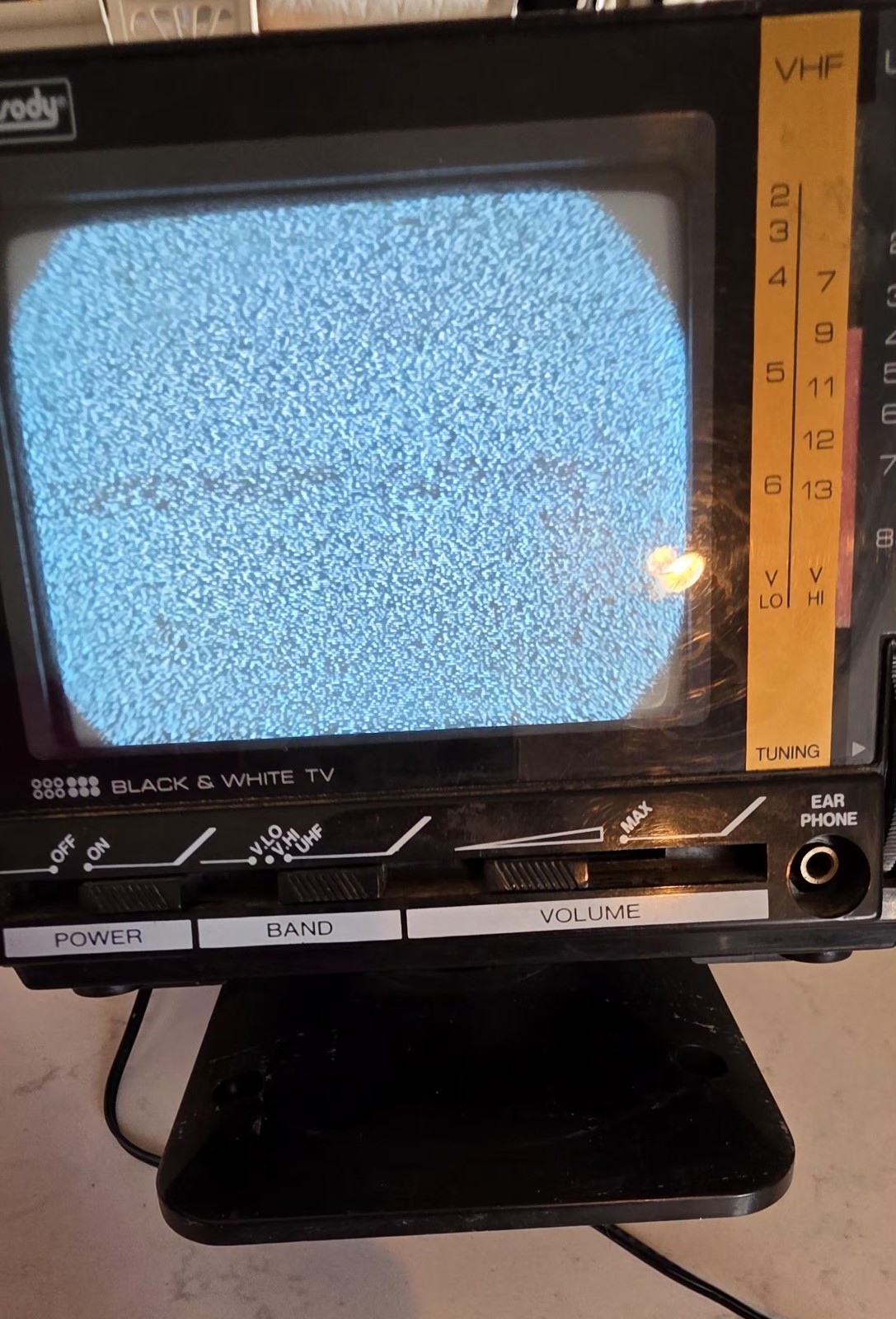 Vintage Rhapsody Mini Portable TV Television 4.5″ Model TVS 627 Black White