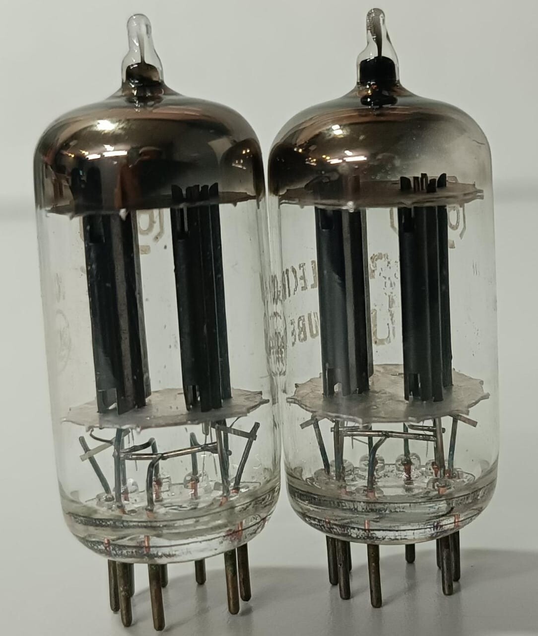 6211 RCA nos tube UNited States preamp test strong