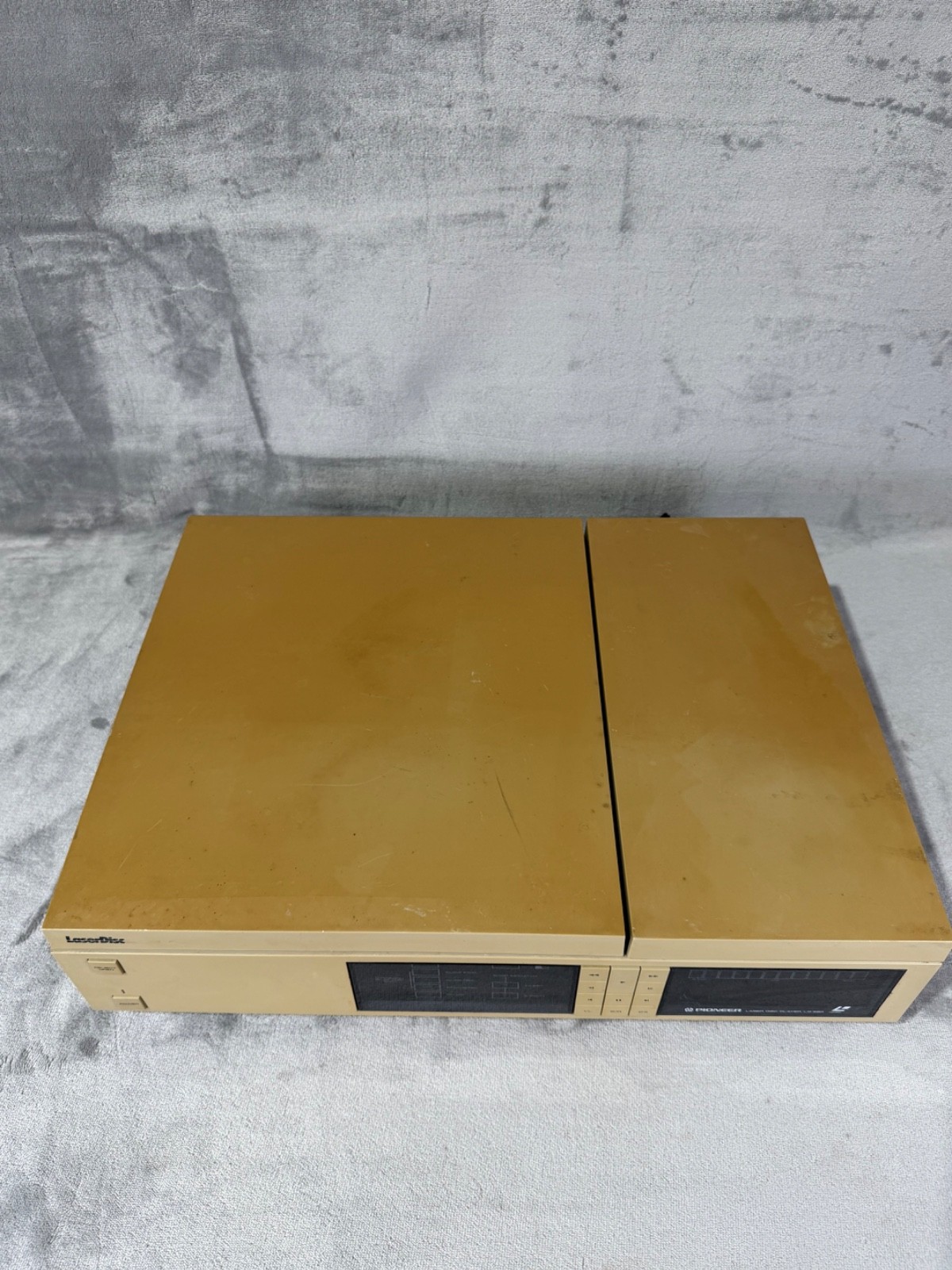 Pioneer Laser Disc Ld660 Player W/Discs Player Is Functional ~ Power Tested ONLY