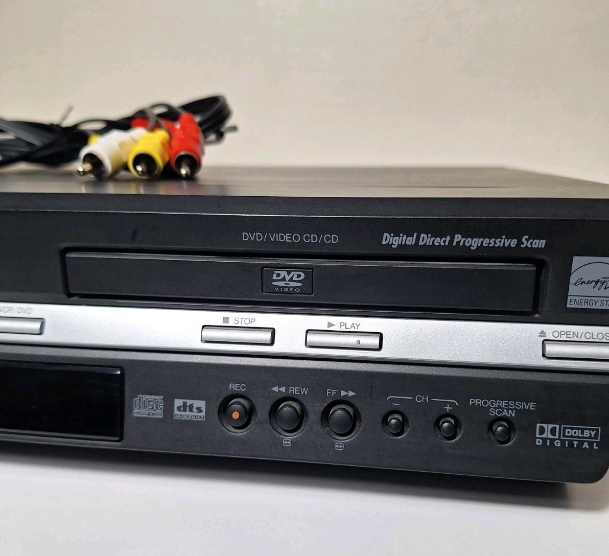 JVC VCR/DVD Combo HR-XVC28BU VHS Tape Player Hi Fi Stereo & RCA Cable Vintage