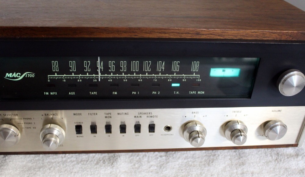 McIntosh MAC-1700 MAC1700 Stereo Receiver ~ A Beautiful Vintage Beast