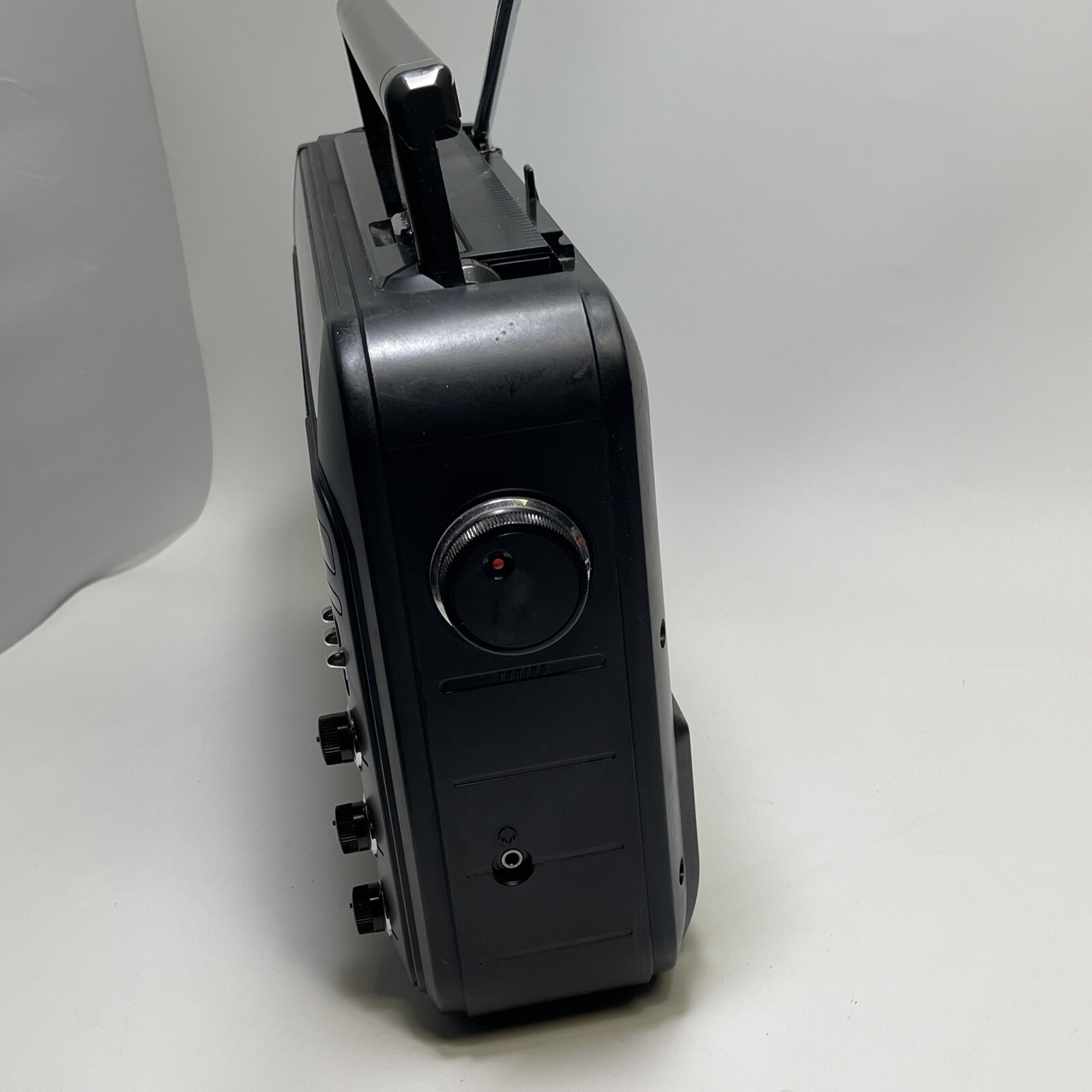 GE Superadio 7-2887A AM/FM Hi Performance Radio with Wide Band & Auto Frequency