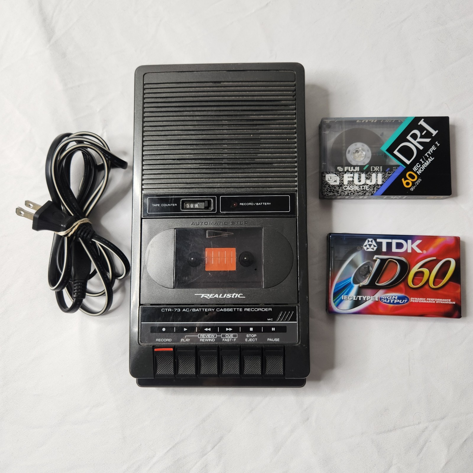 Realistic CTR-73 Portable Cassette Tape Recorder W/ Blank Tapes & Power Tested