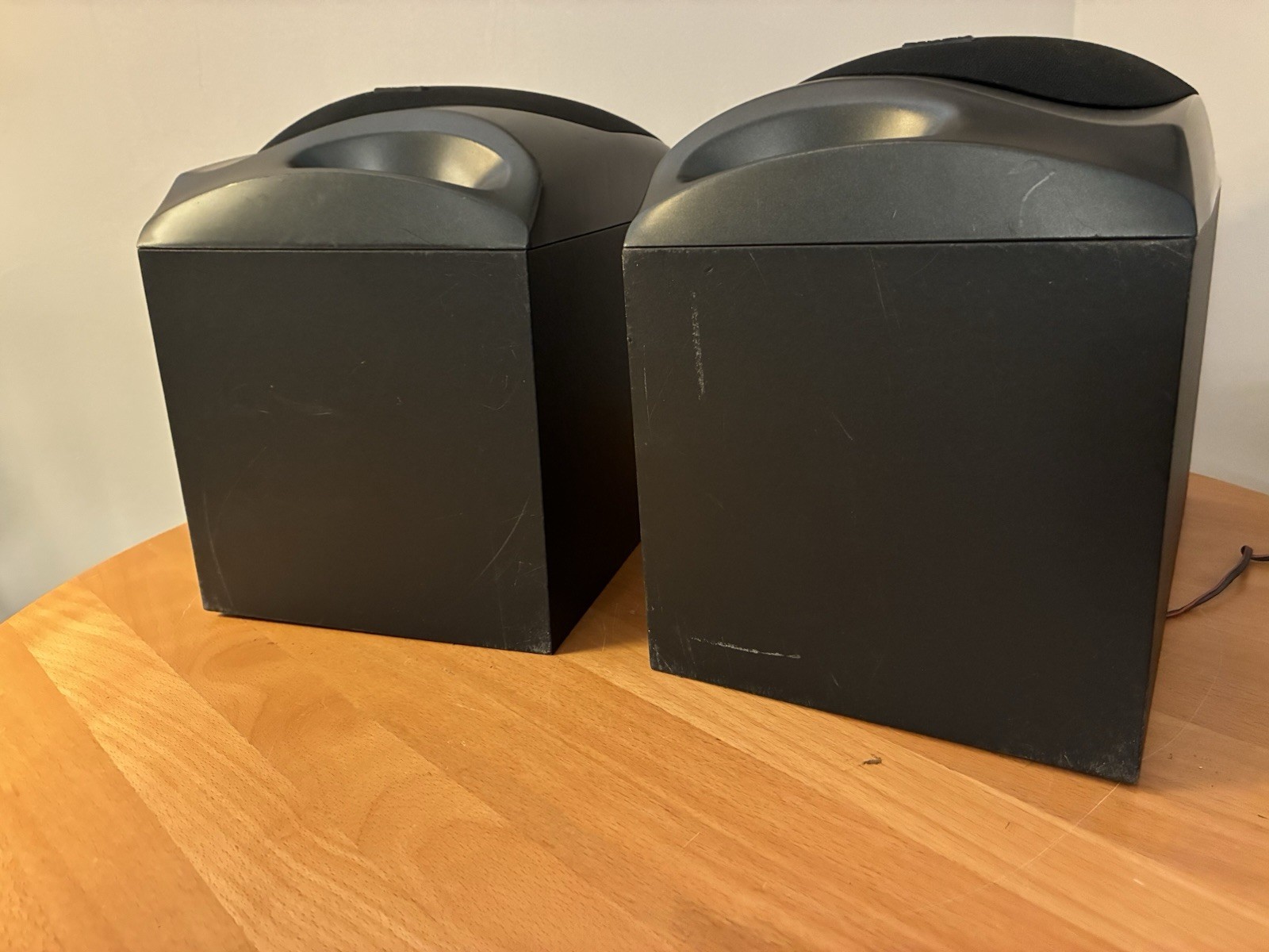 Vintage Denon USC-600 Rectangular Bookshelf Speakers 50W 6 Ohms, Sound Great