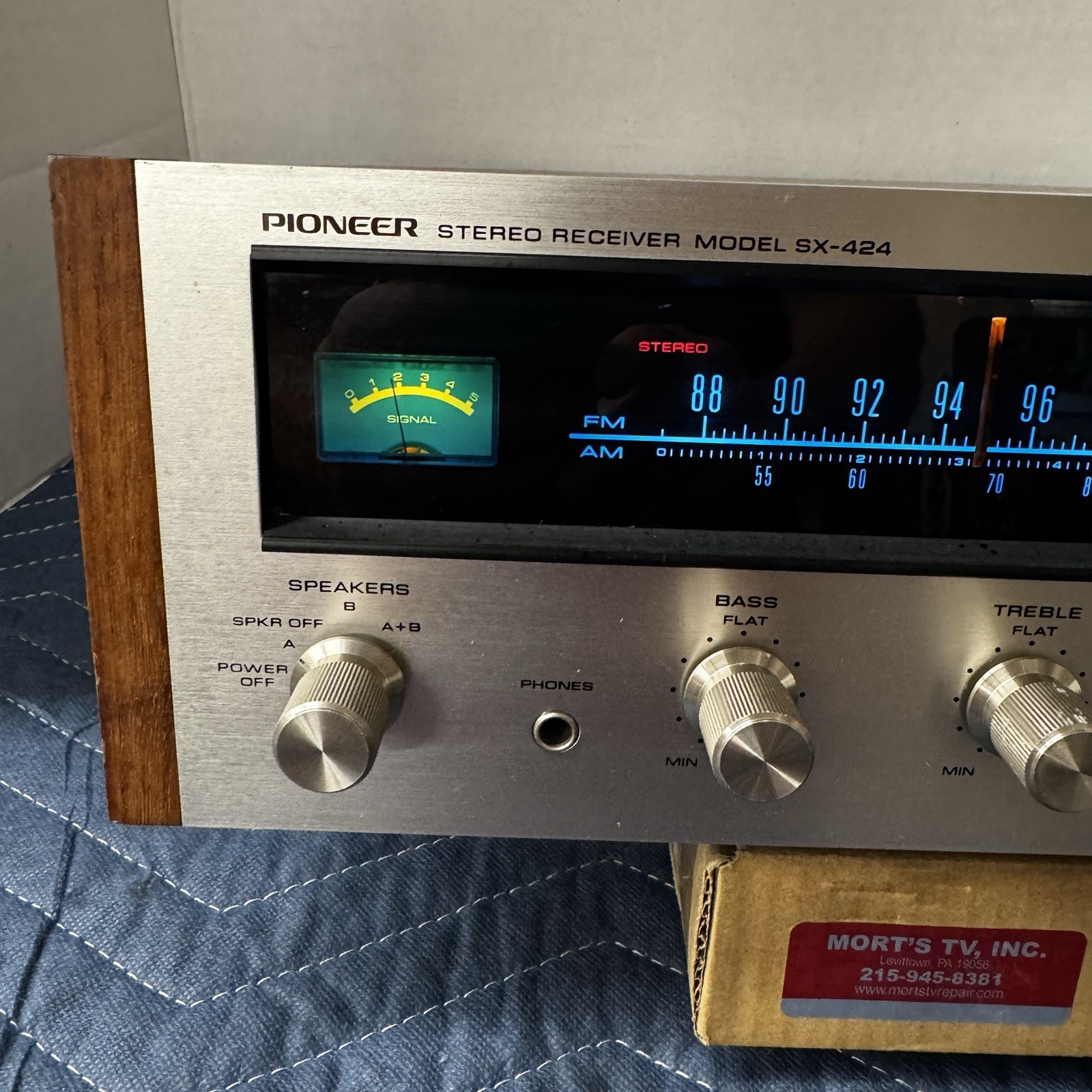 PIONEER SX-424 VINTAGE AM/FM STEREO RECEIVER – SERVICED – CLEANED – TESTED