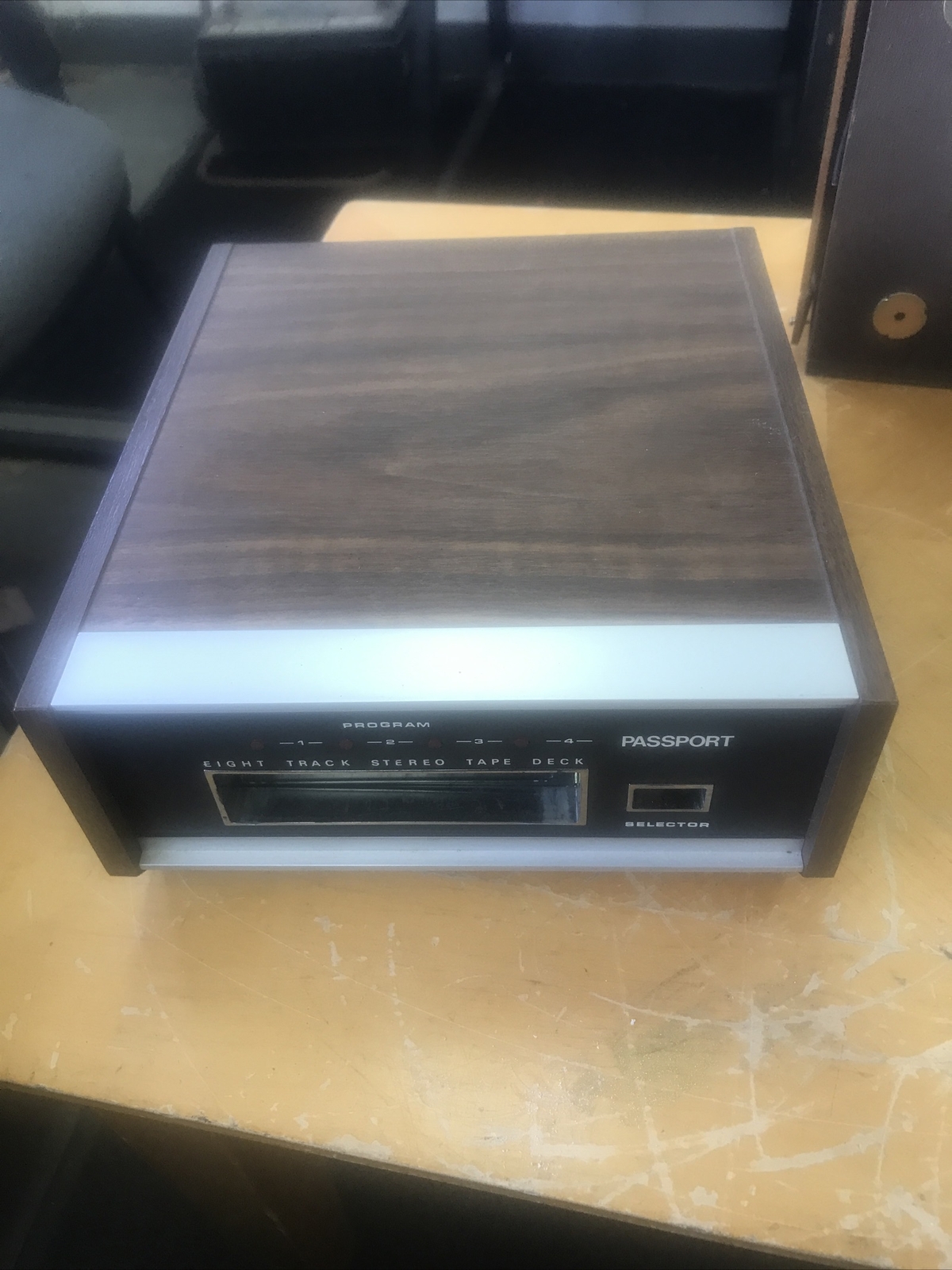 VINTAGE 8 TRACK TAPE PLAYER DECK Passport m#8d407 Parts Unit