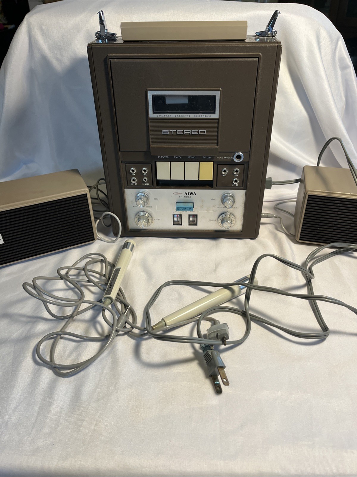 Vintage AIWA TP-1004 Cassette Recorder – Tested/ Runs. See Description!!
