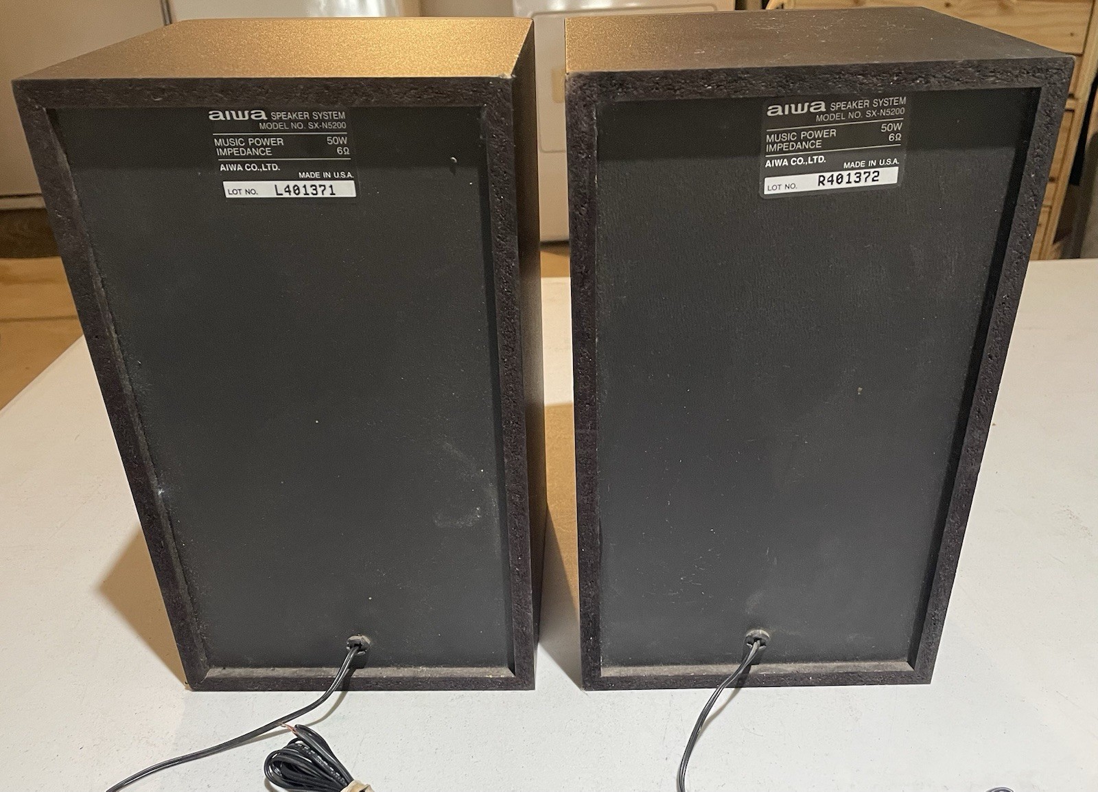 Vintage AIWA Bookshelf Speakers SX-N5200 50 Watts 6 Ohms 3 Way Bass Reflex 1990s