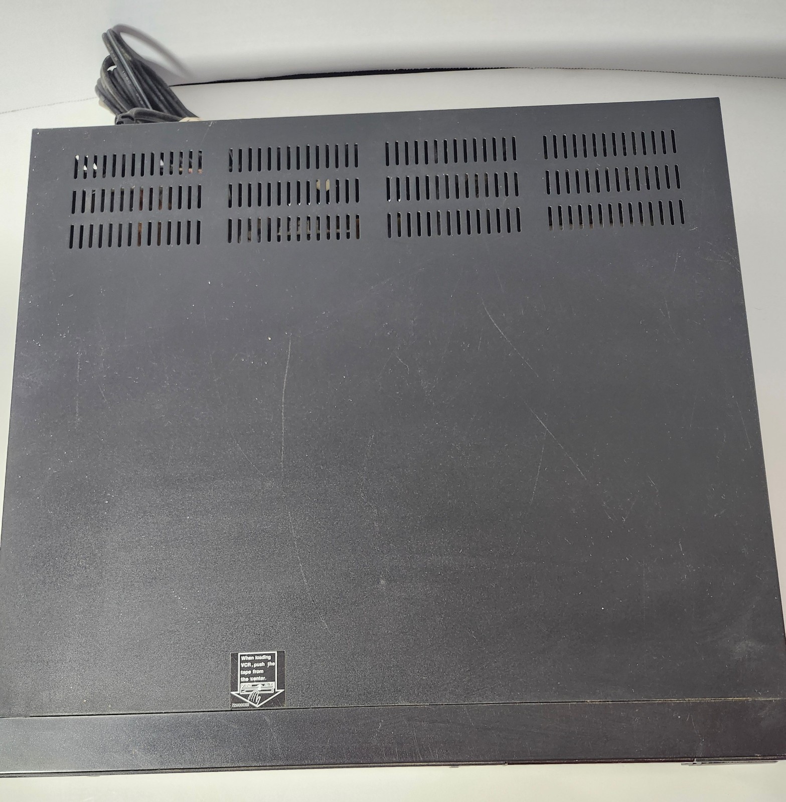 Emerson VCR964N 4-Head VHS VCR Player FOR PARTS Powers On