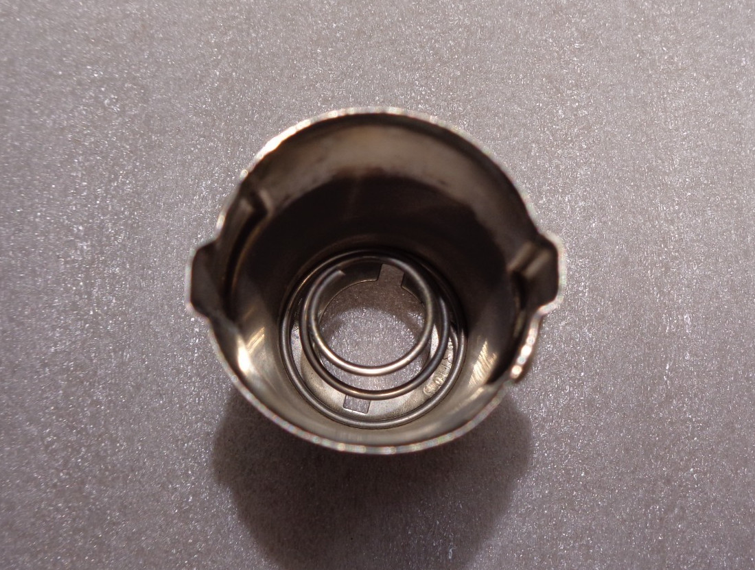 ELECTRON TUBE SOCKET COVER By EBY TS103U02 NEW