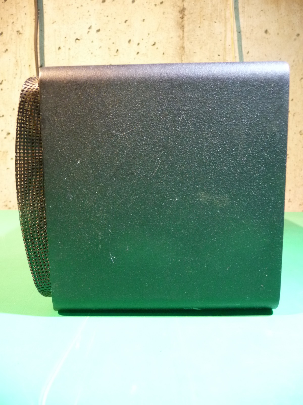 Radio Shack Optimus Pro 7AV Black Bookshelf Speaker 40-2066