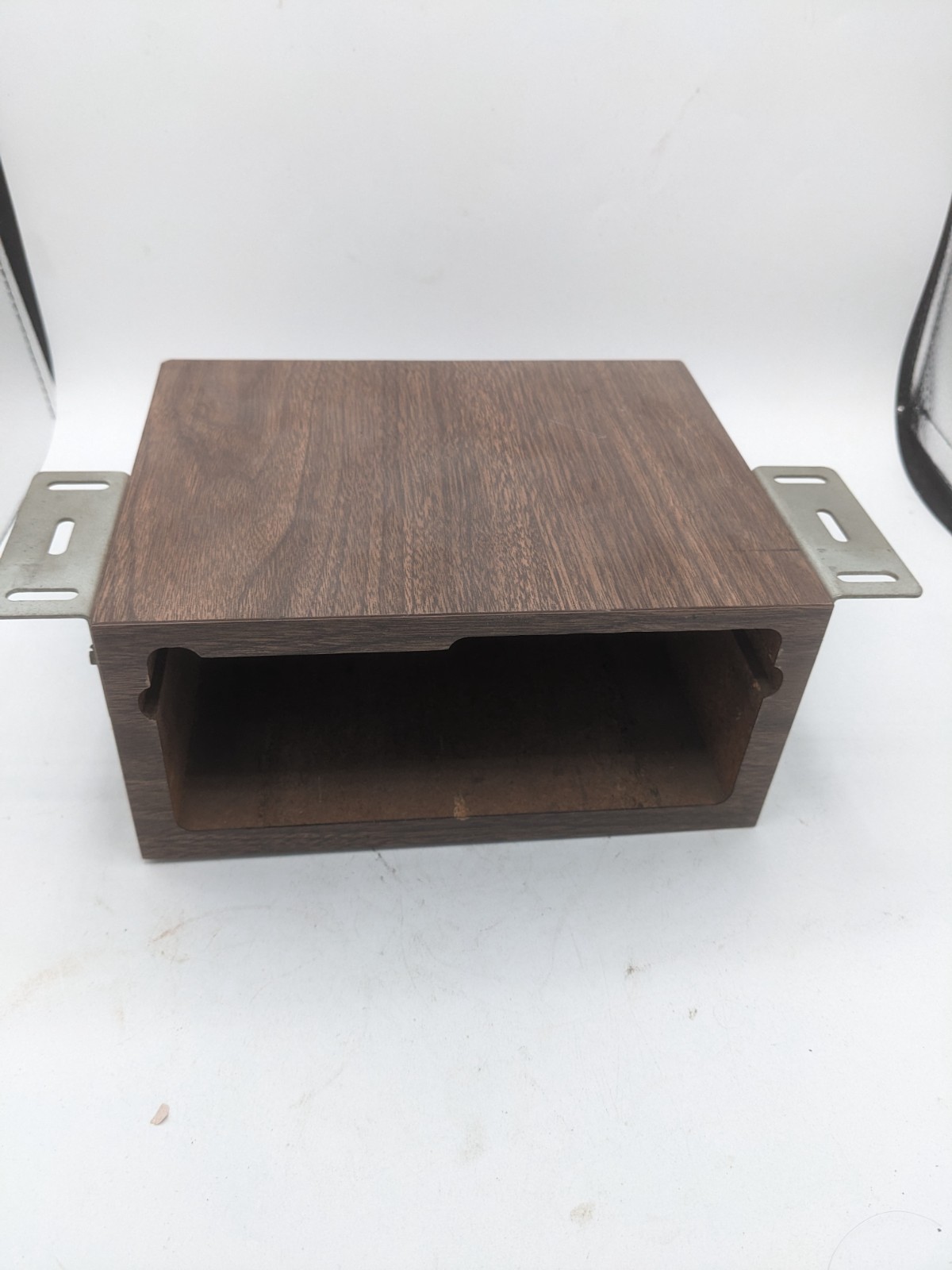 MUNTZ 12 TRACK PLAYS BOTH 4/8 TRACK TAPES WITH FM RADIO CARTRIDGE.