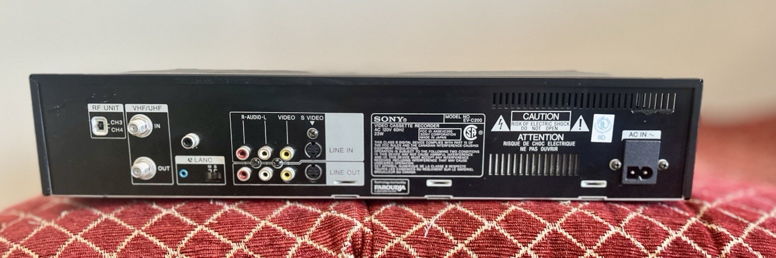 Sony EV-C200 Hi8 Video8 8mm Video 8 Player Recorder HiFi Stereo VCR
