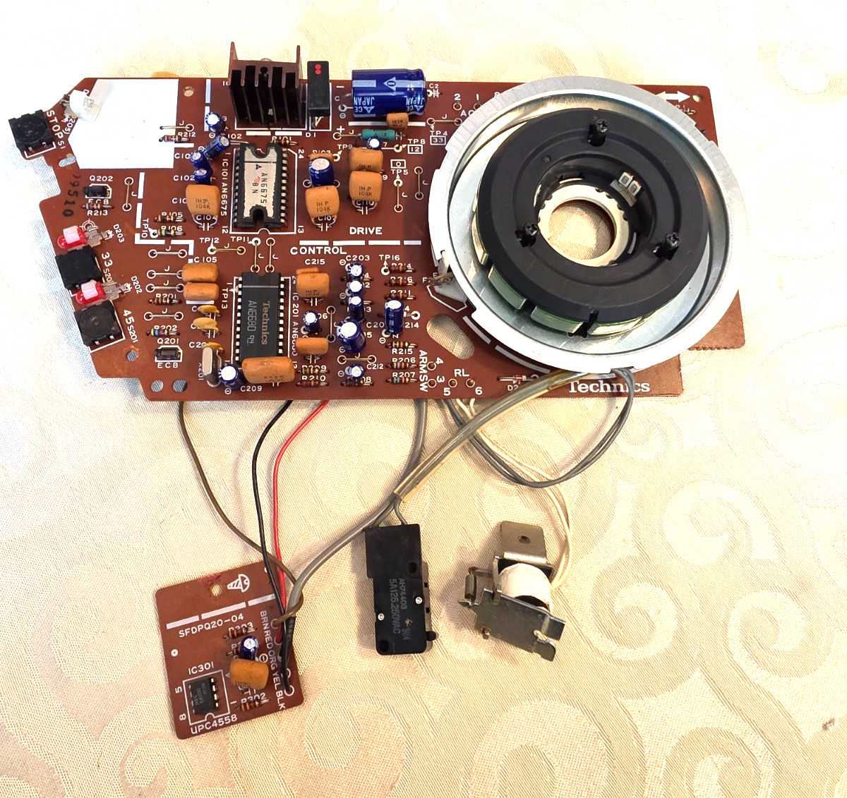 Technics SL-Q2 Turntable Parts – Board