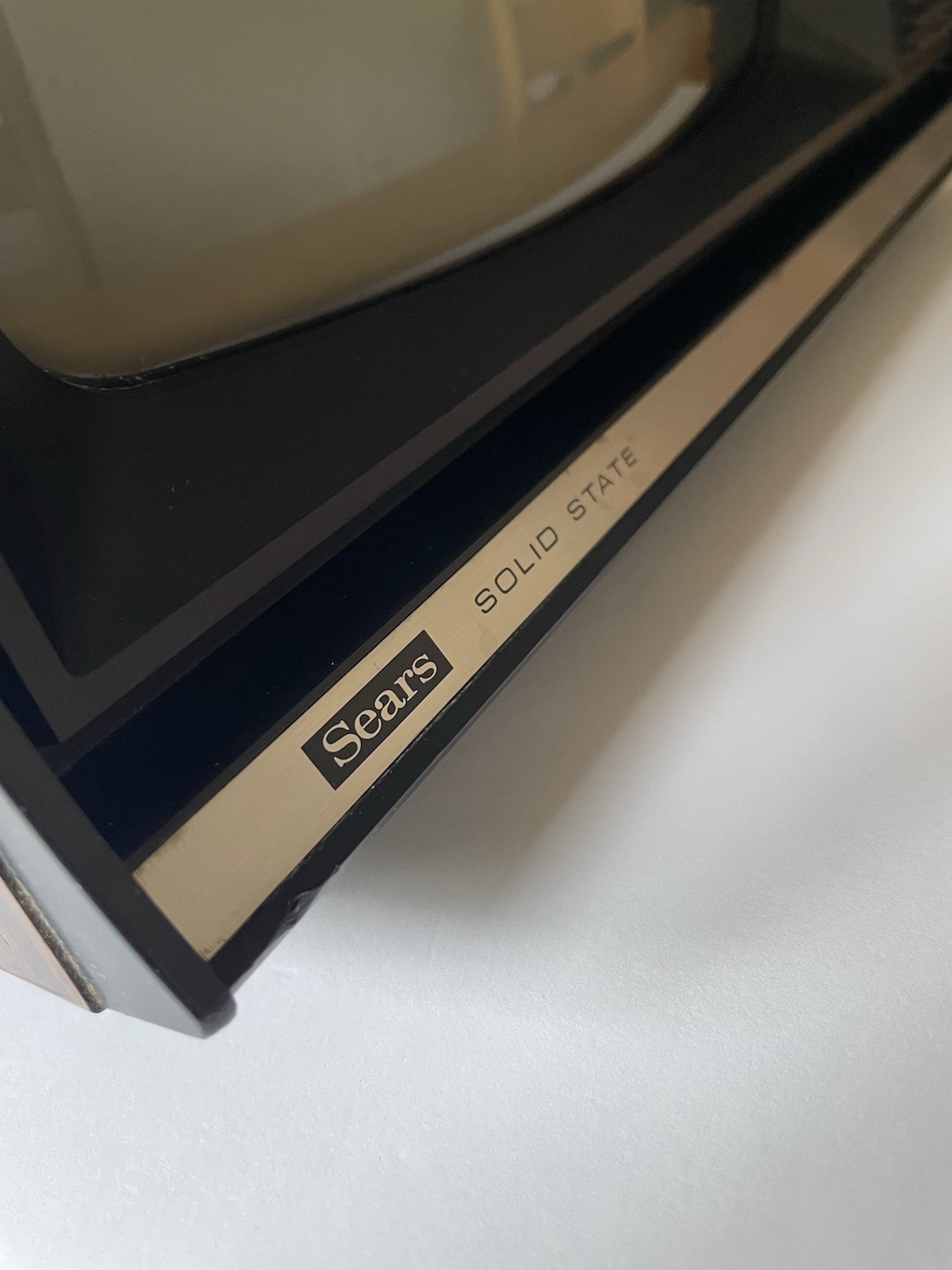 Vintage Sears 12 Inch Solid State B&W TV Works Brown Cabinet