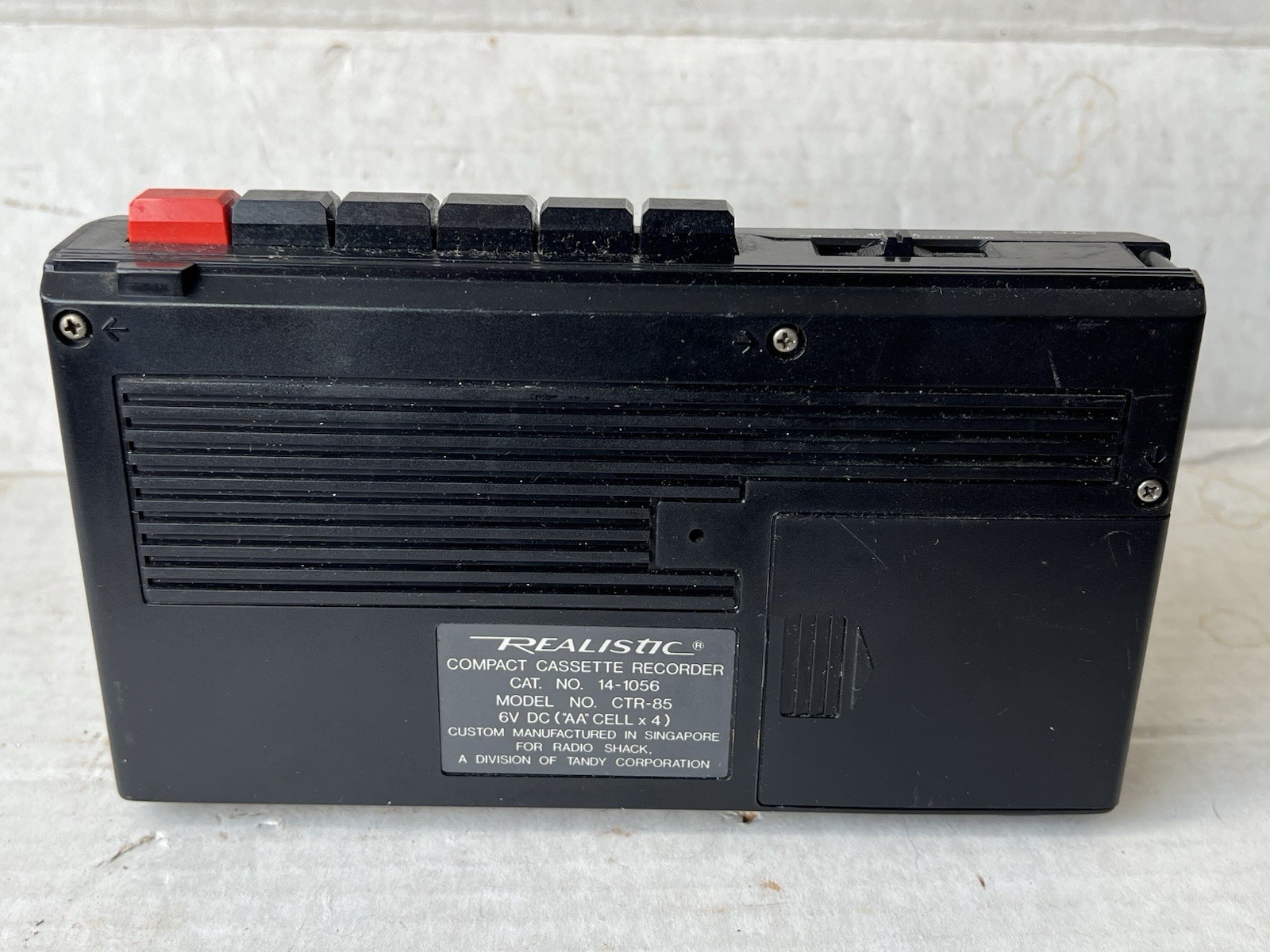 Realistic CTR-85 Portable Cassette Player Recorder 14-1056 Works Tandy Corp.
