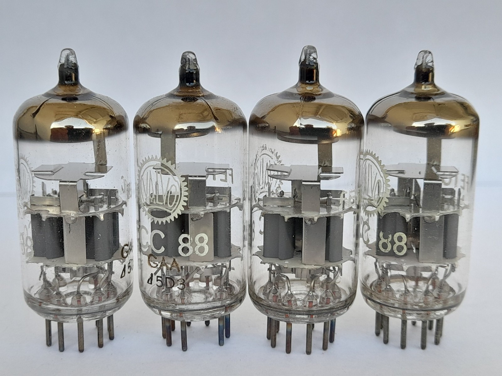 4x ECC88 / 6DJ8 audio tubes VALVO / PHILIPS – NOS – ECC 88 – 1965