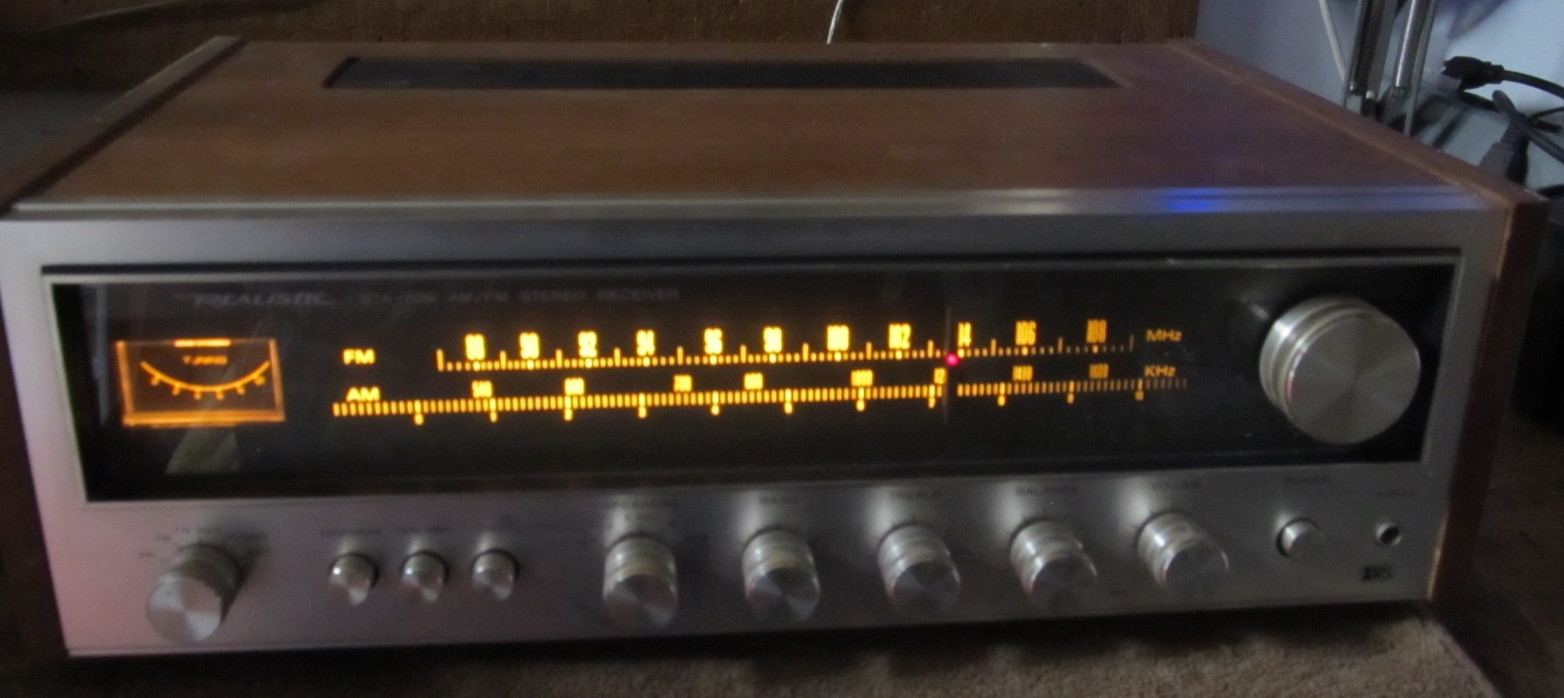 Vintage Realistic STA-52B AM/FM Stereo Receiver, NICE, WORKS