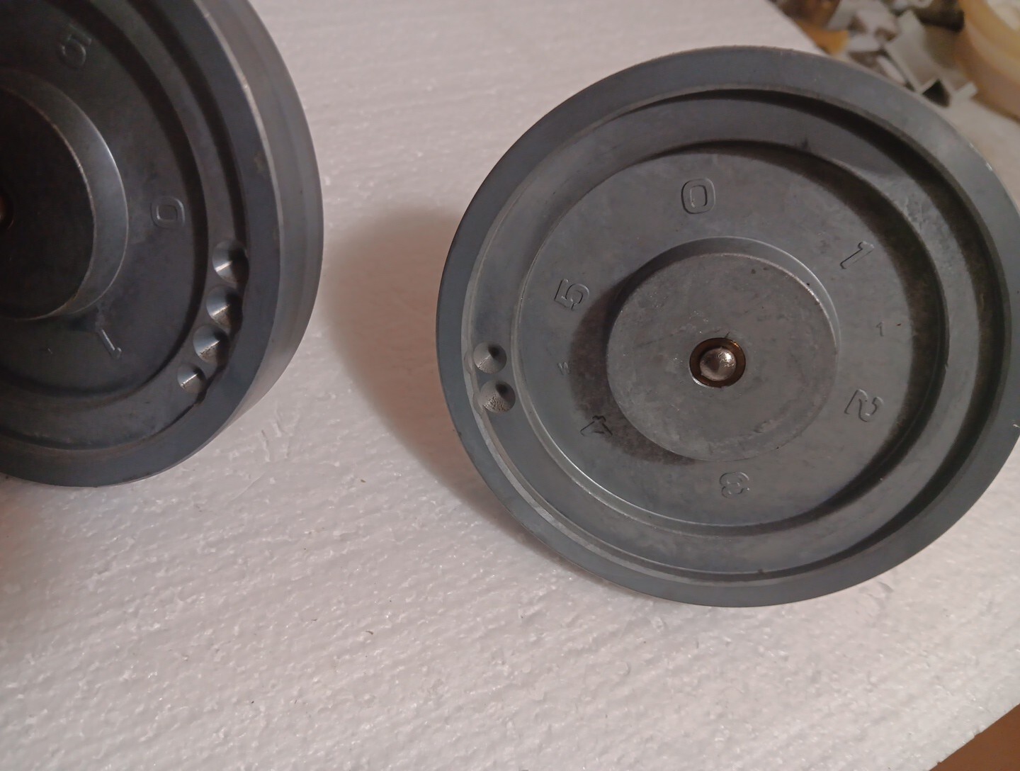 Akai GX-77 Flywheel Left & Right Supply With Capstan Gear & Shaft Holder