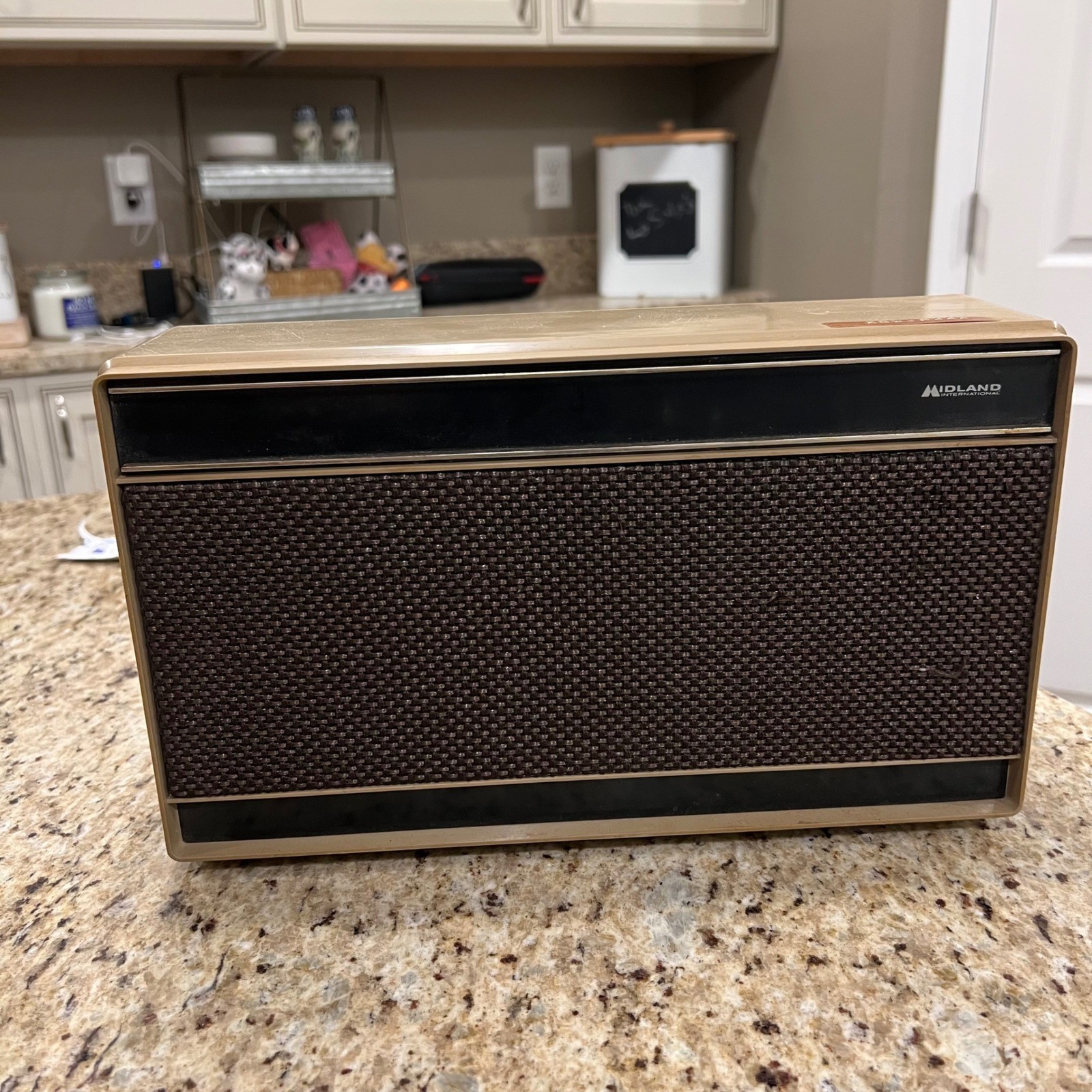 Vintage Midland International Radio PP4001B Tan Brown MCM Made in Japan Untested