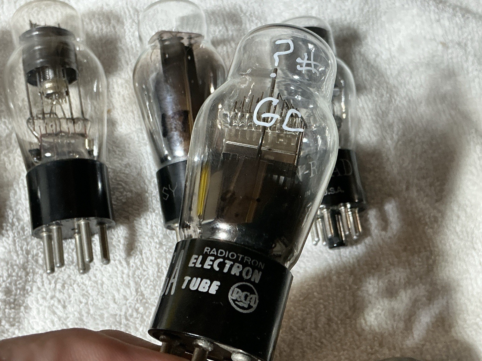 16 Rare Globes & ST Vacuum Tubes Type 17 30 1237 VT-109 5743 C-484 FP-400 PJ-11