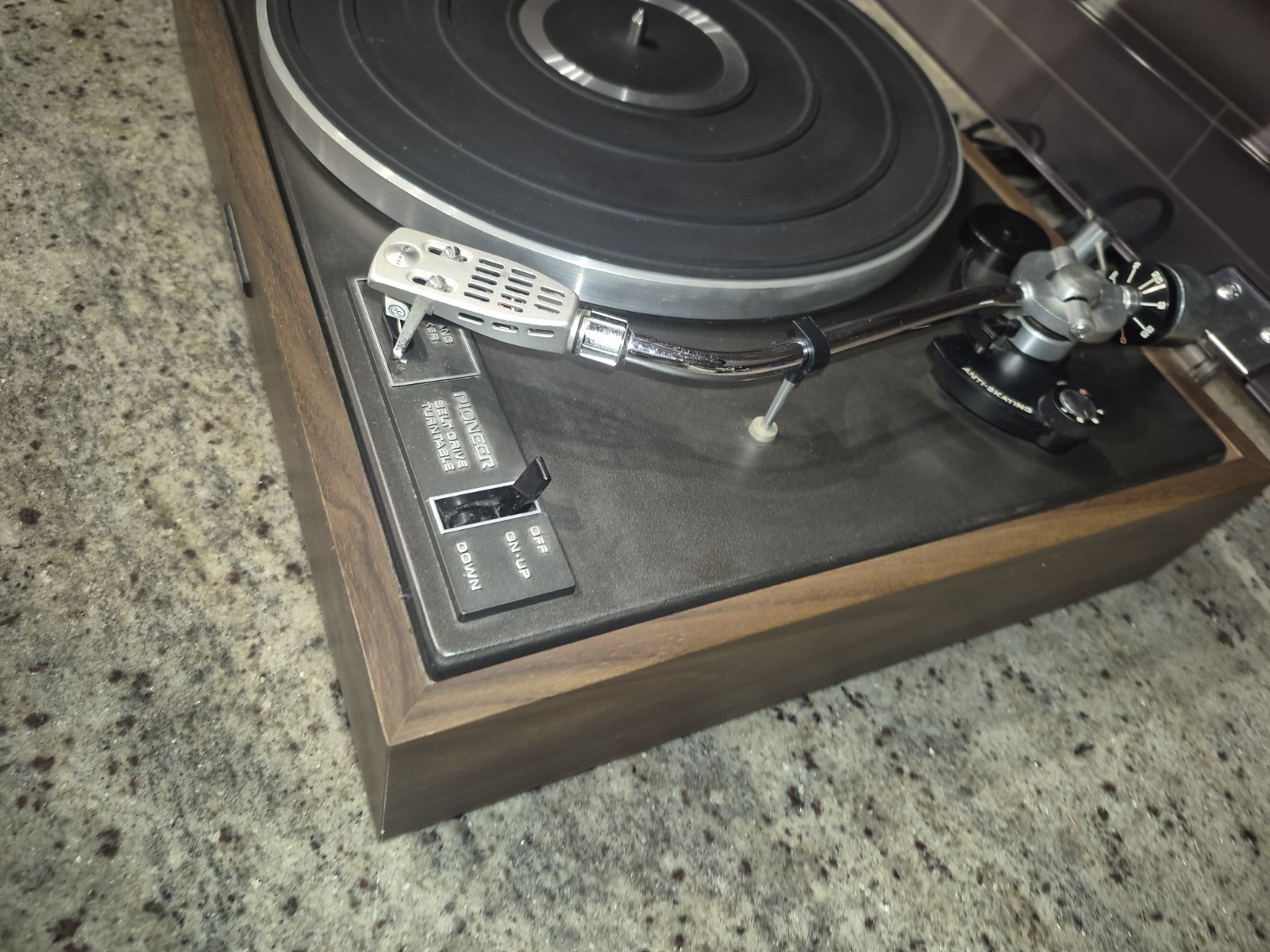 Pioneer PL-12D II Vintage Belt Drive Turntable Record Player Japan w/ Dust Cover