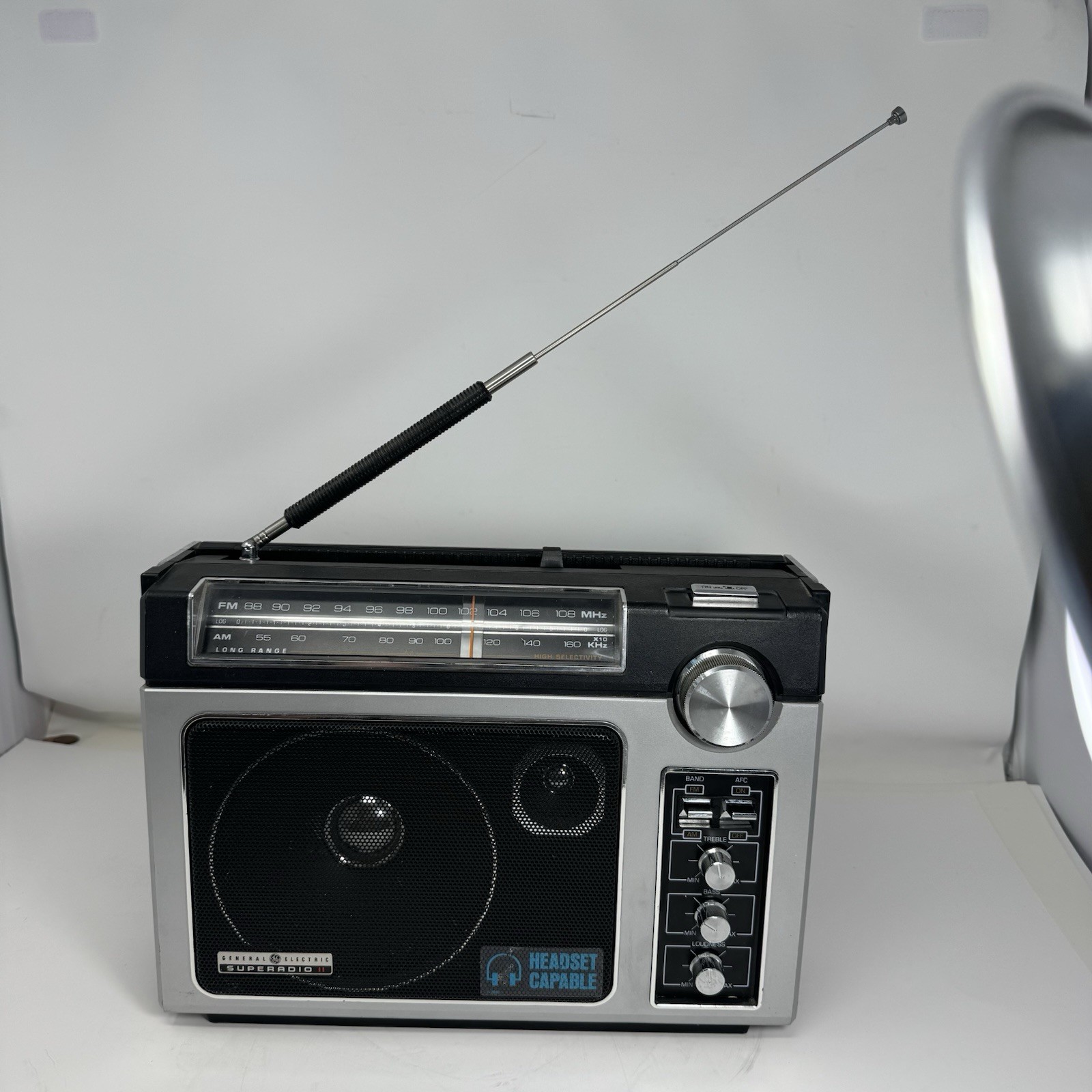 VINTAGE SUPERRADIOII GENERAL ELECTRIC 7-2885F GE LONG RANGE AM/FM TESTED WORKING