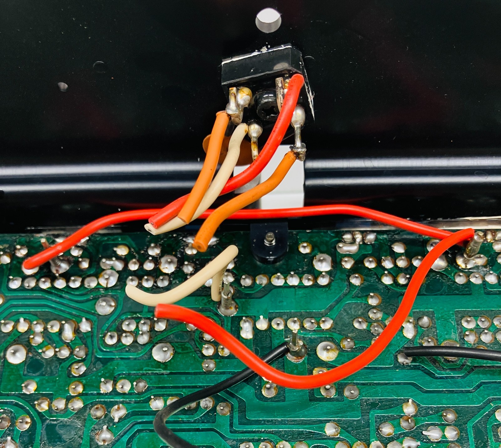 Marantz 2226B Receiver – Parting Out: P 700 Amplifier/Power Supply Board