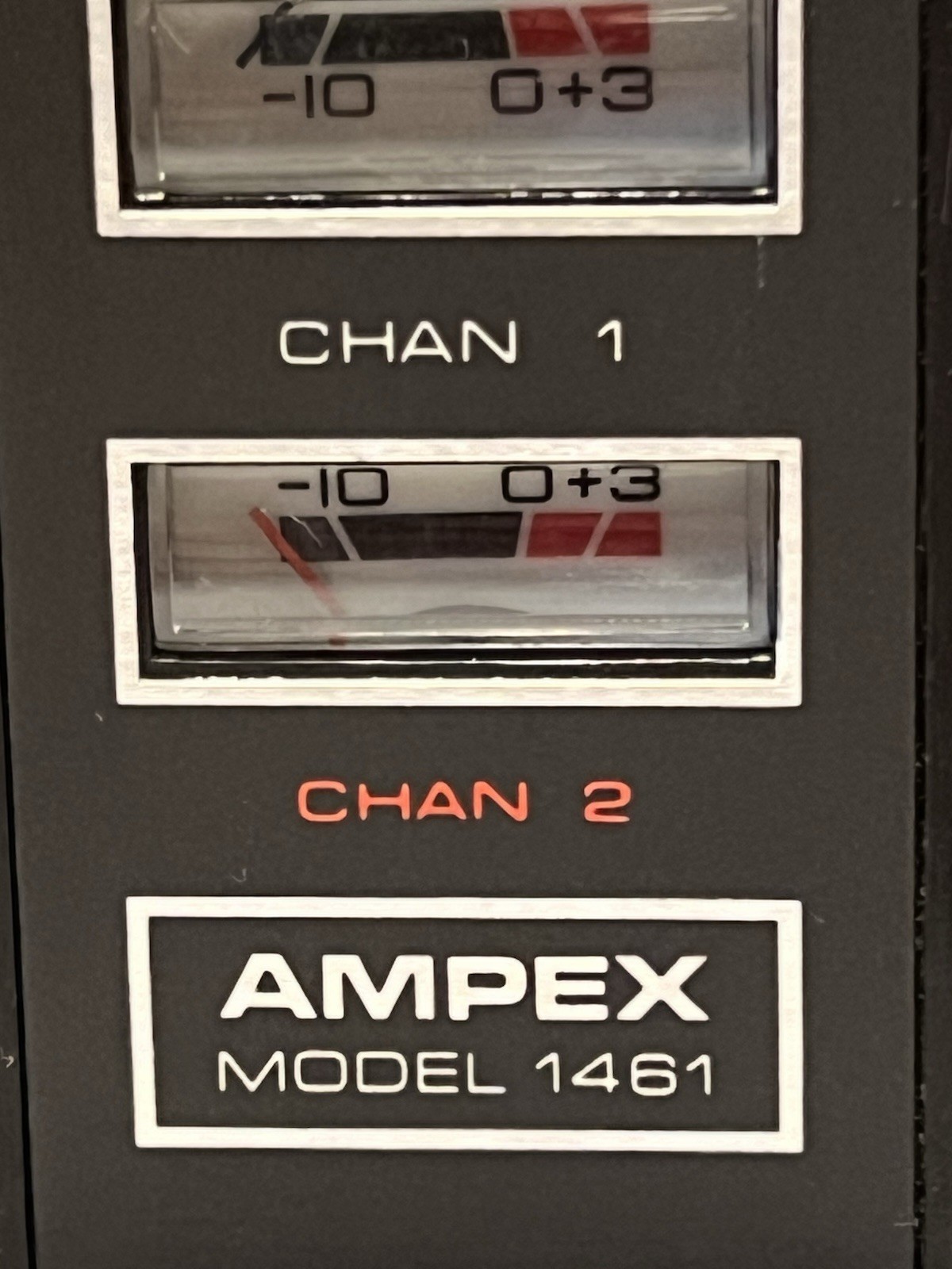 1968 Ampex Model 1461 Reel To Reel Tape Deck *With Speakers*