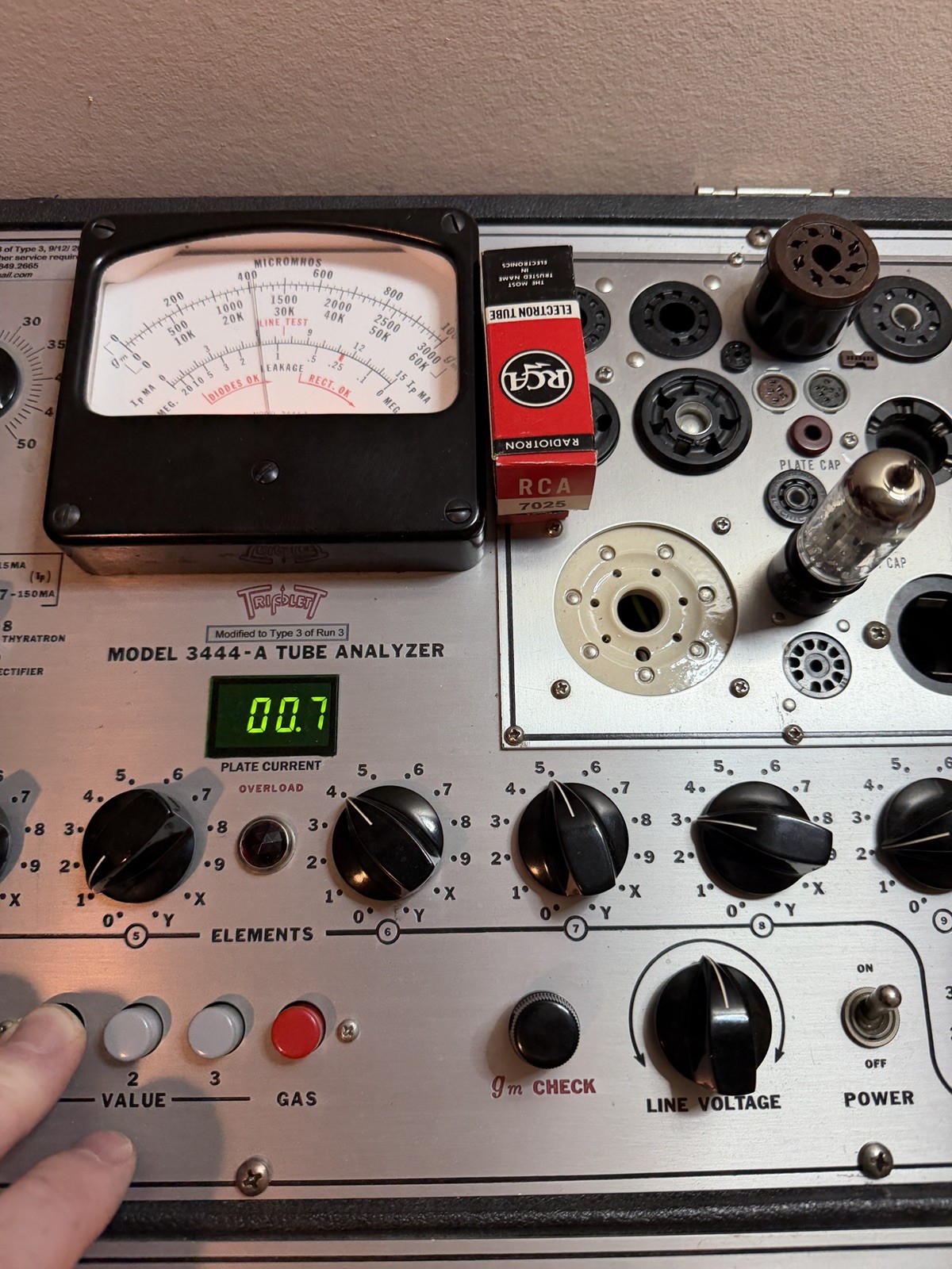 Nice RCA 7025 Tube Low Noise 12AX7 ECC83 Triplett Tested 12AX7A 6681 5751 L@@K!!