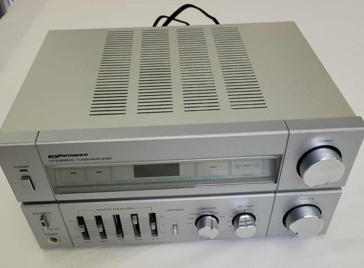 Sears 564 Vintage Proformance Integrated Tuner/Amplifier
