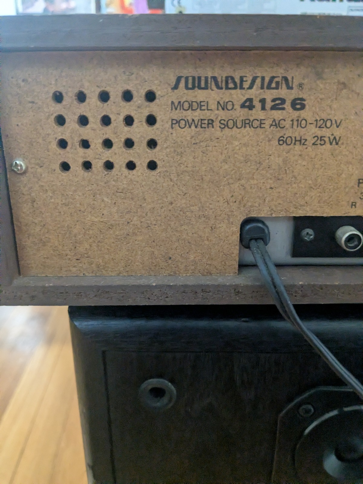 Soundesign 8-Track Player Model 4126 Wood Grain Vinyl Veneer/ Tested/ Video