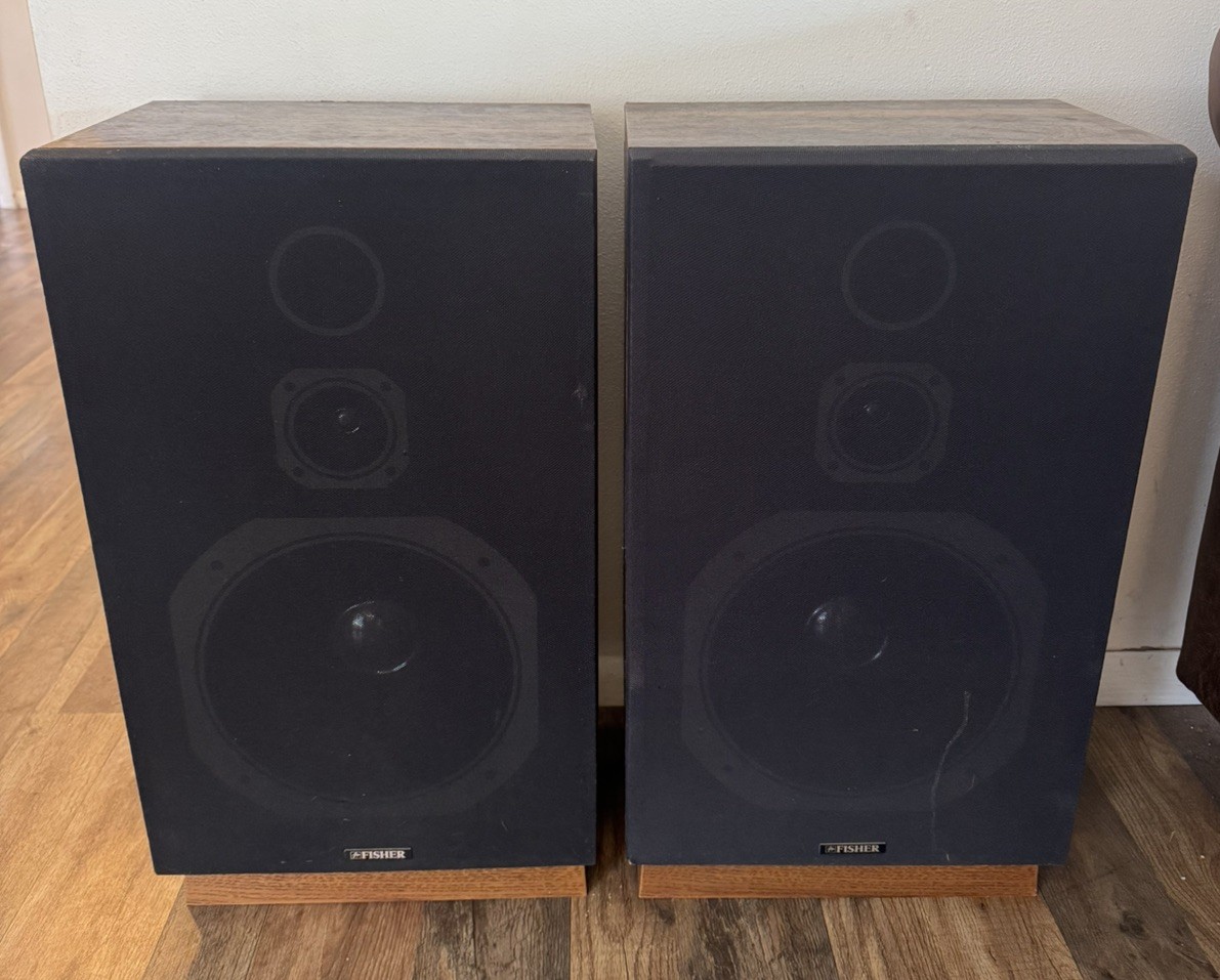 Fisher DS-710 3-Way Speaker System 8 Ohm Vintage Speakers 30 Watts VINTAGE RARE!