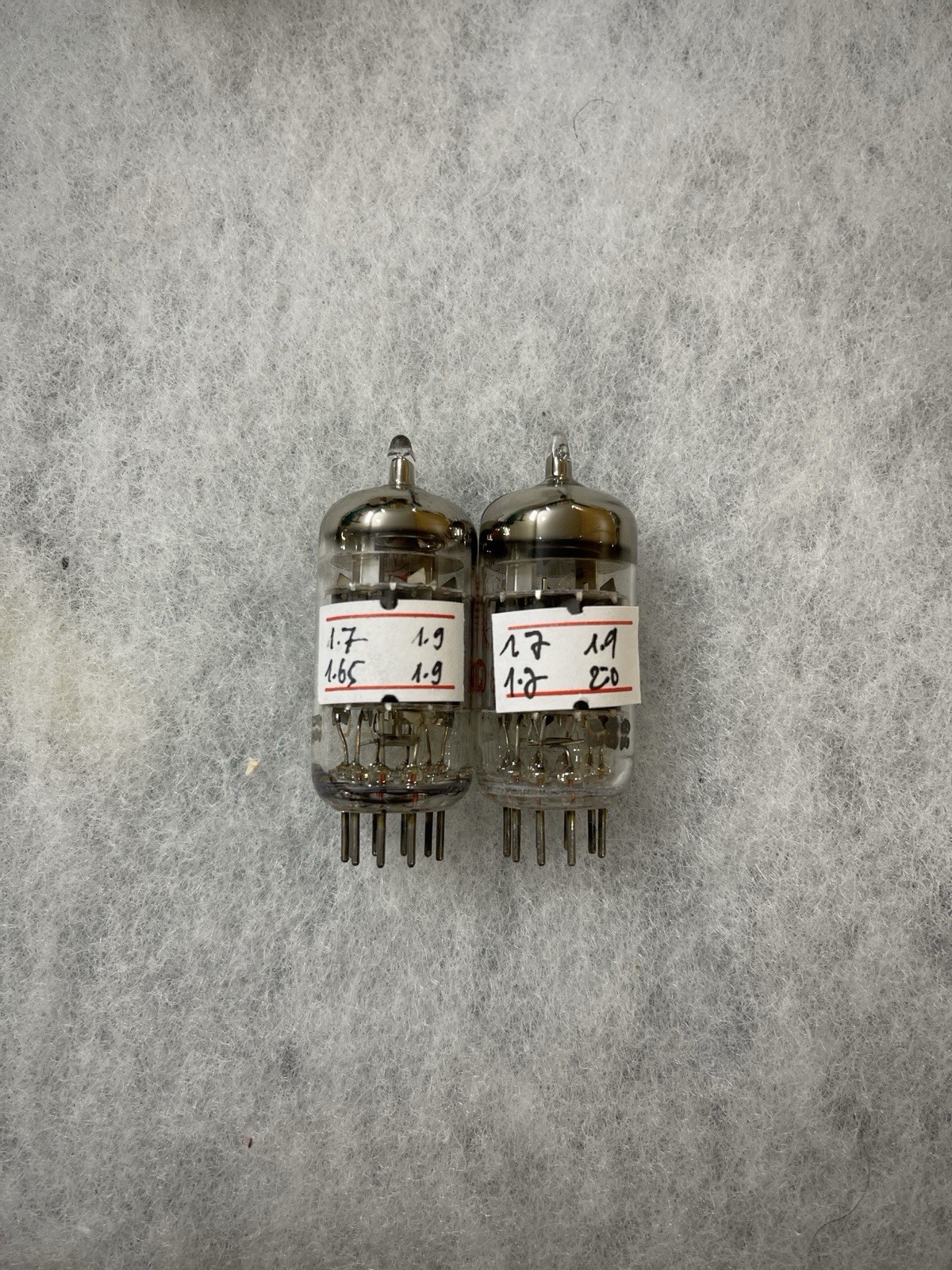 Siemens Valvo Red Label E83CC 5751 12AX7 ECC803S Triple Mica, NOS Matched Pair