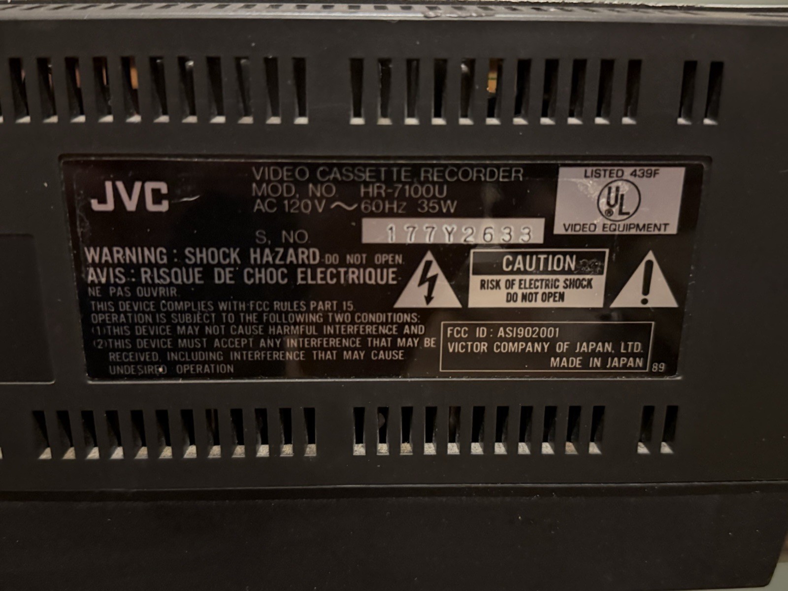 JVC HR-7100U ***FOR PARTS NOT WORKING*** The Goldbergs VHS VCR Player