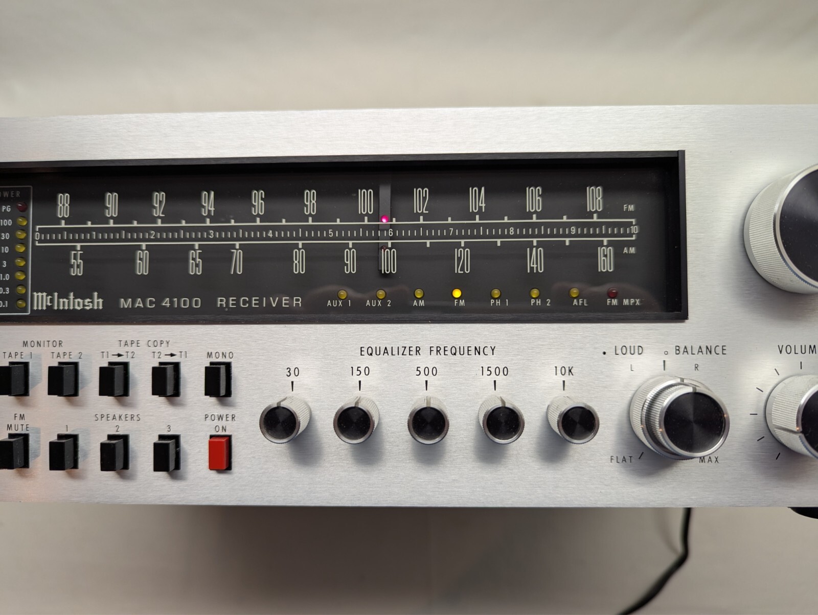 McIntosh MAC 4100 Receiver / Cosmetically restored / Fully Functional RETRO PRO