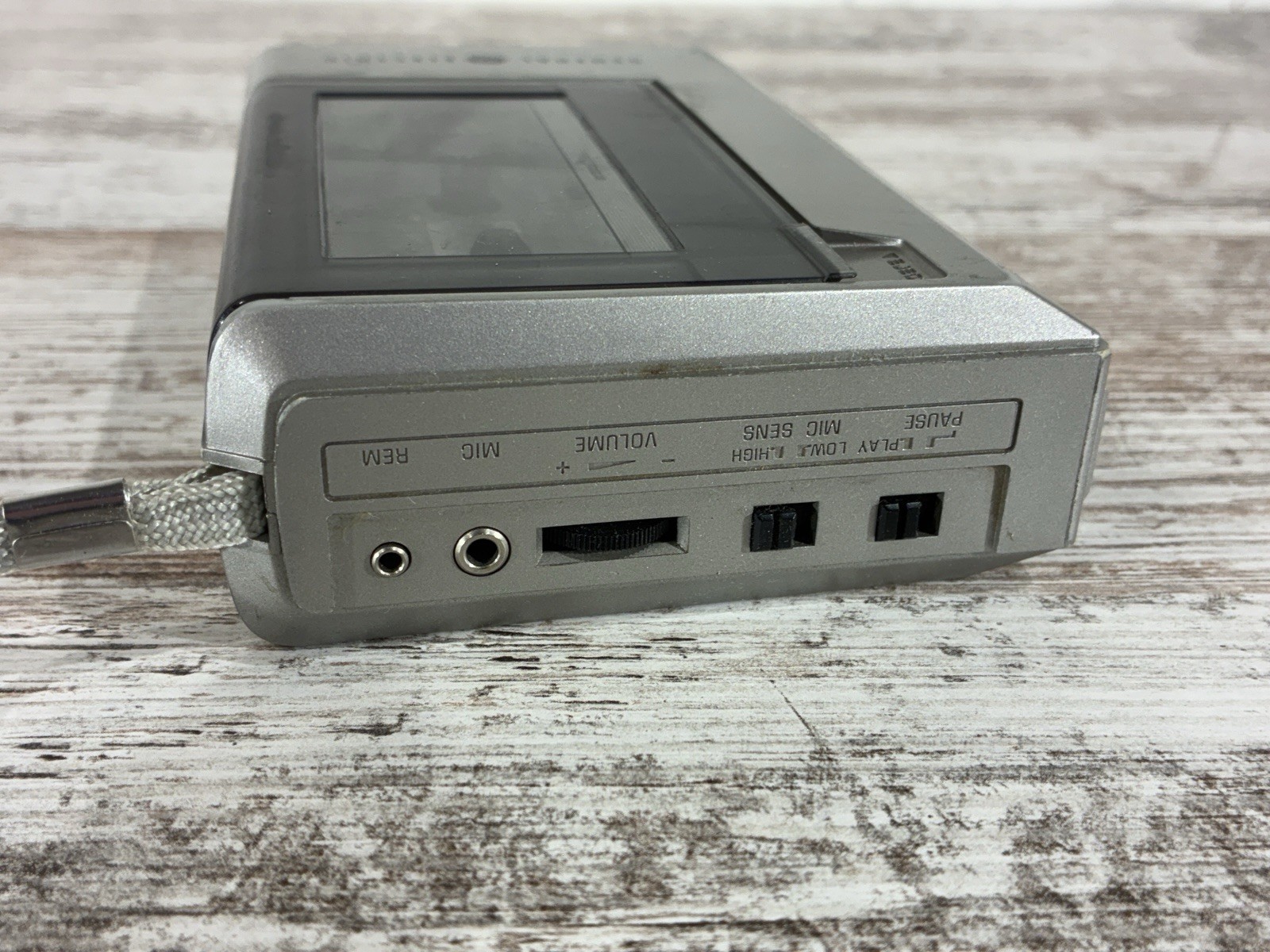For Parts Not Working General Electric Portable Tape Player Model 3-5305a
