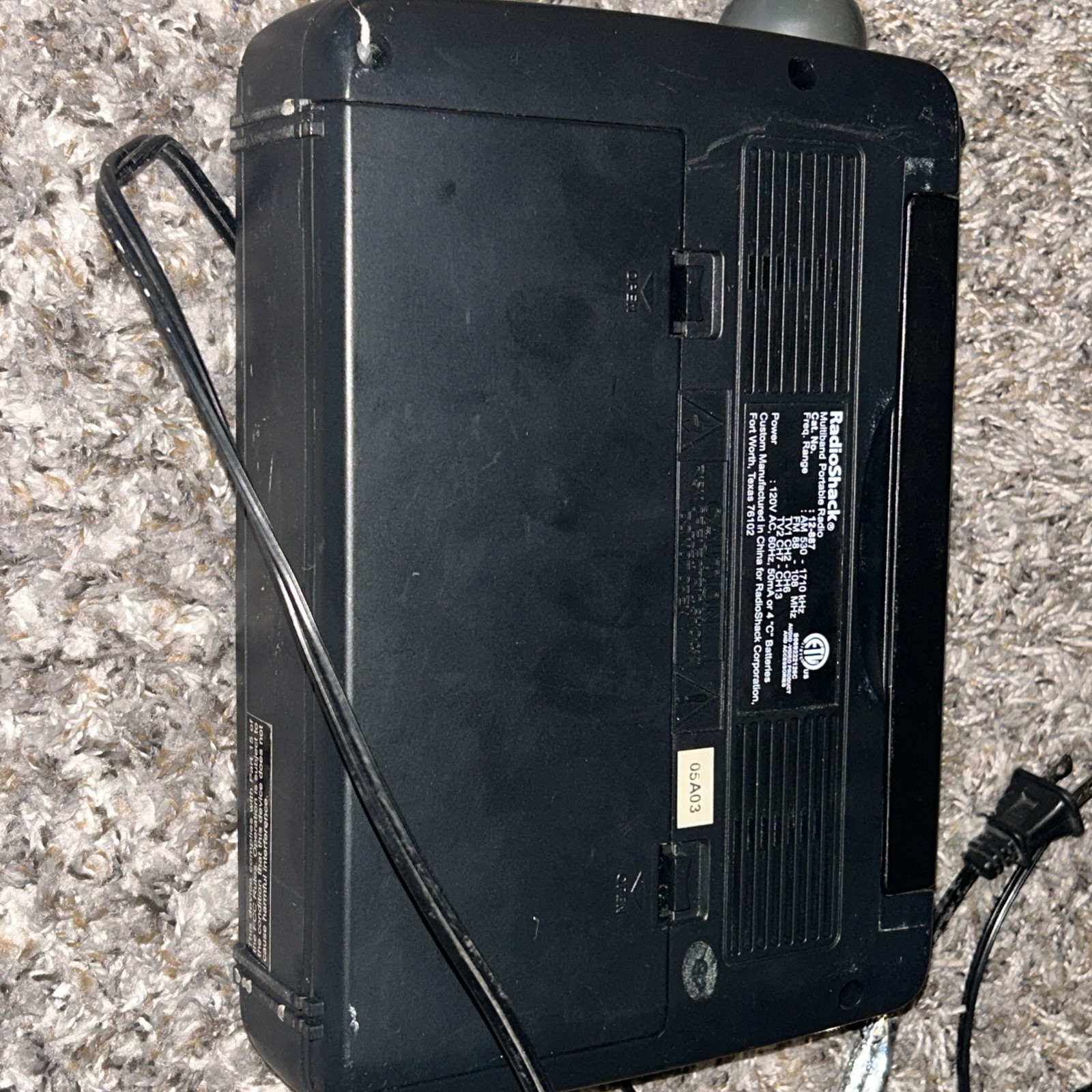 Vintage Radio Shack 12-887 Multiband Portable Radio AM FM Tested. No Antenna