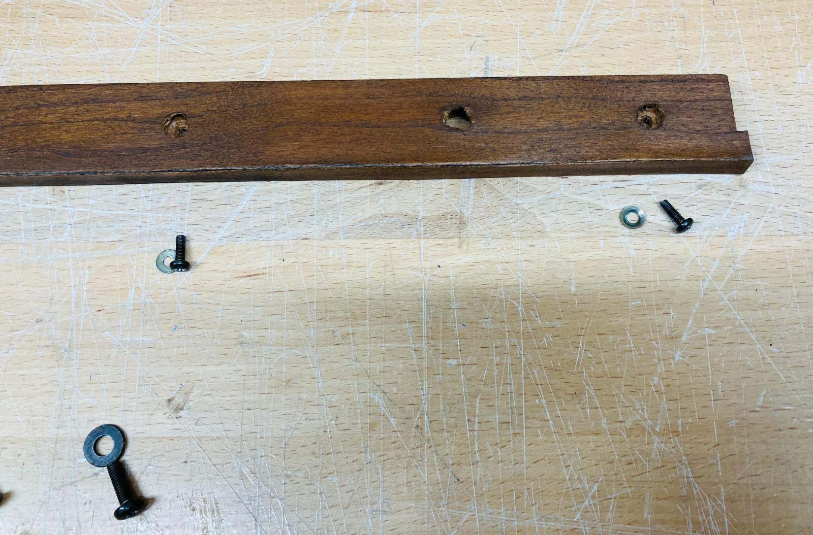 Sansui 8080 Orig Wood Case w/Walnut Veneer + bottom/front trim strip and screws