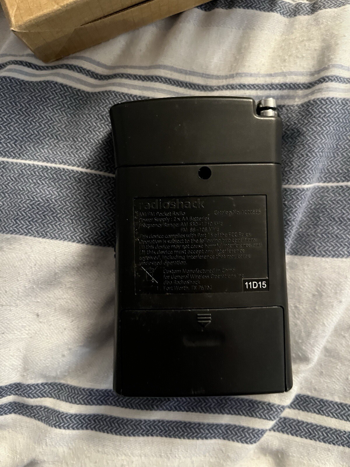 Vintage Radio Shack AM FM Pocket Radio Model 1200586