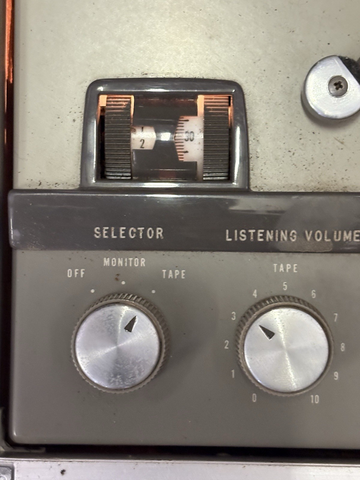 Vintage Ampex A-122 Tube Tape Reel To Reel Recorder POWERS ON