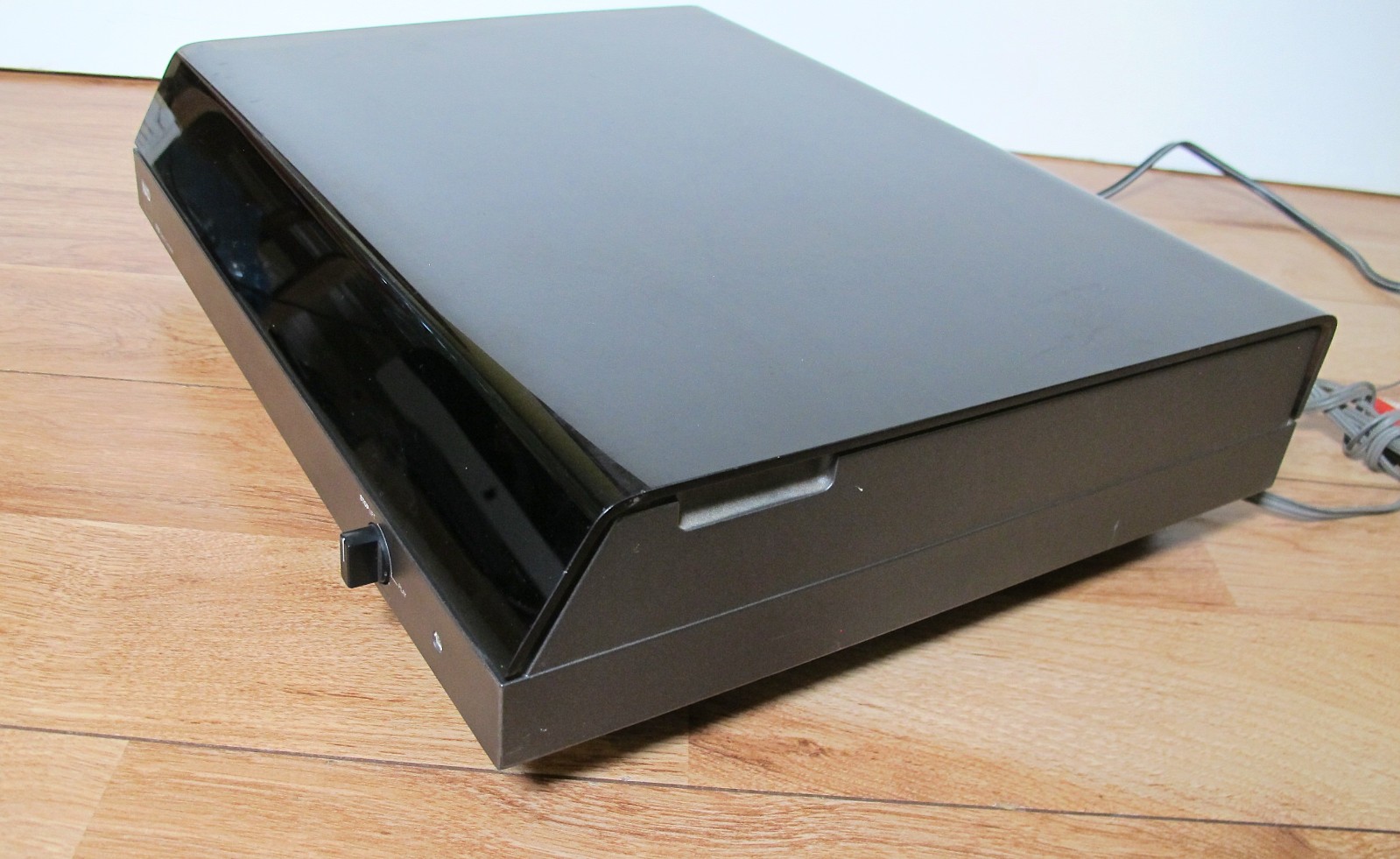 NAD 5120 Vintage Stereo Turntable – Made in England – For parts only