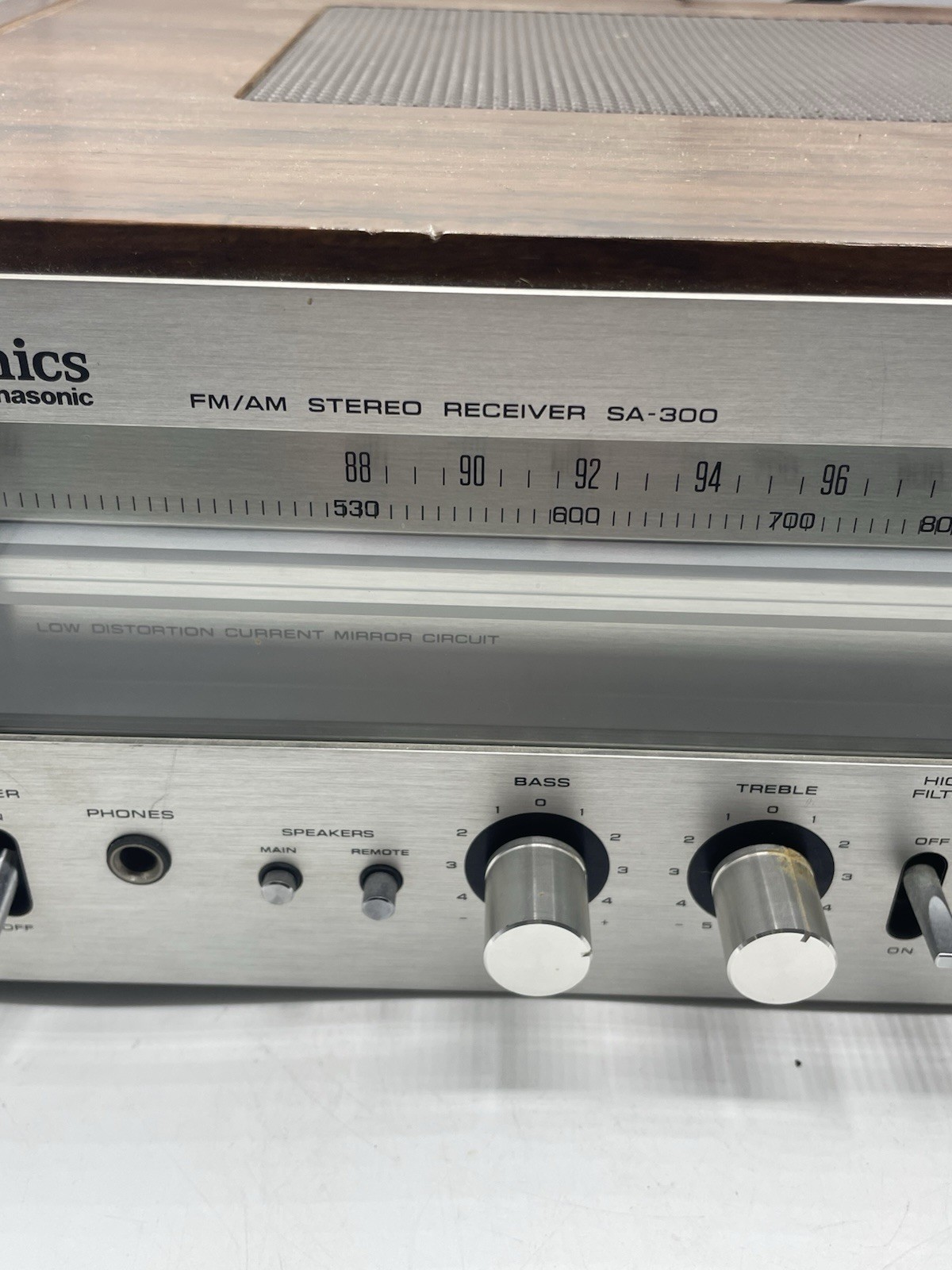 TECHNICS SA-300 VINTAGE AM/FM STEREO RECEIVER – TESTED