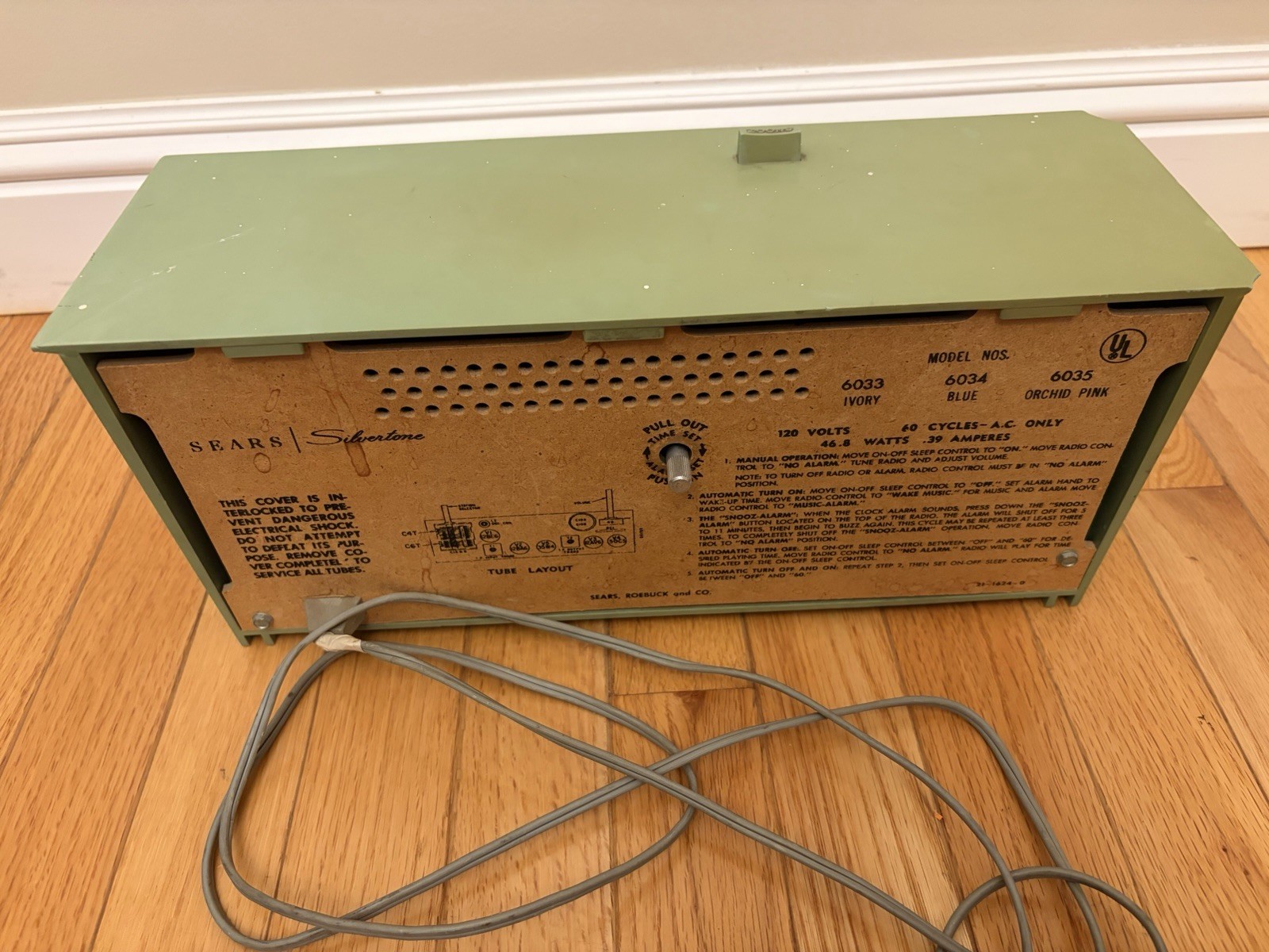 Vintage Sears Silvertone 6033 AM Alarm Clock Radio vacuum tube,Tested and work