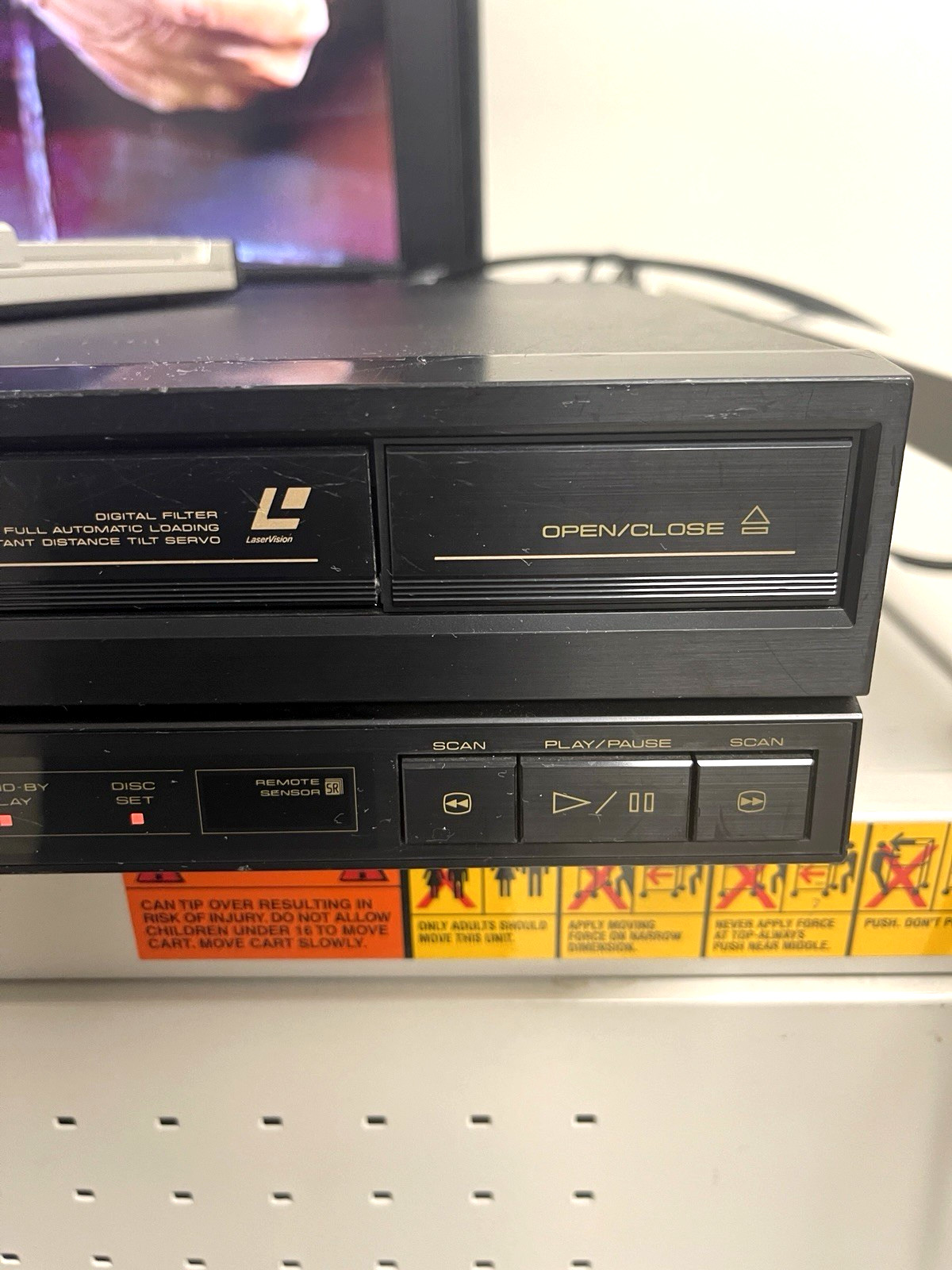 Pioneer LaserVision LaserDisc Player LD-8380 W/ REMOTE